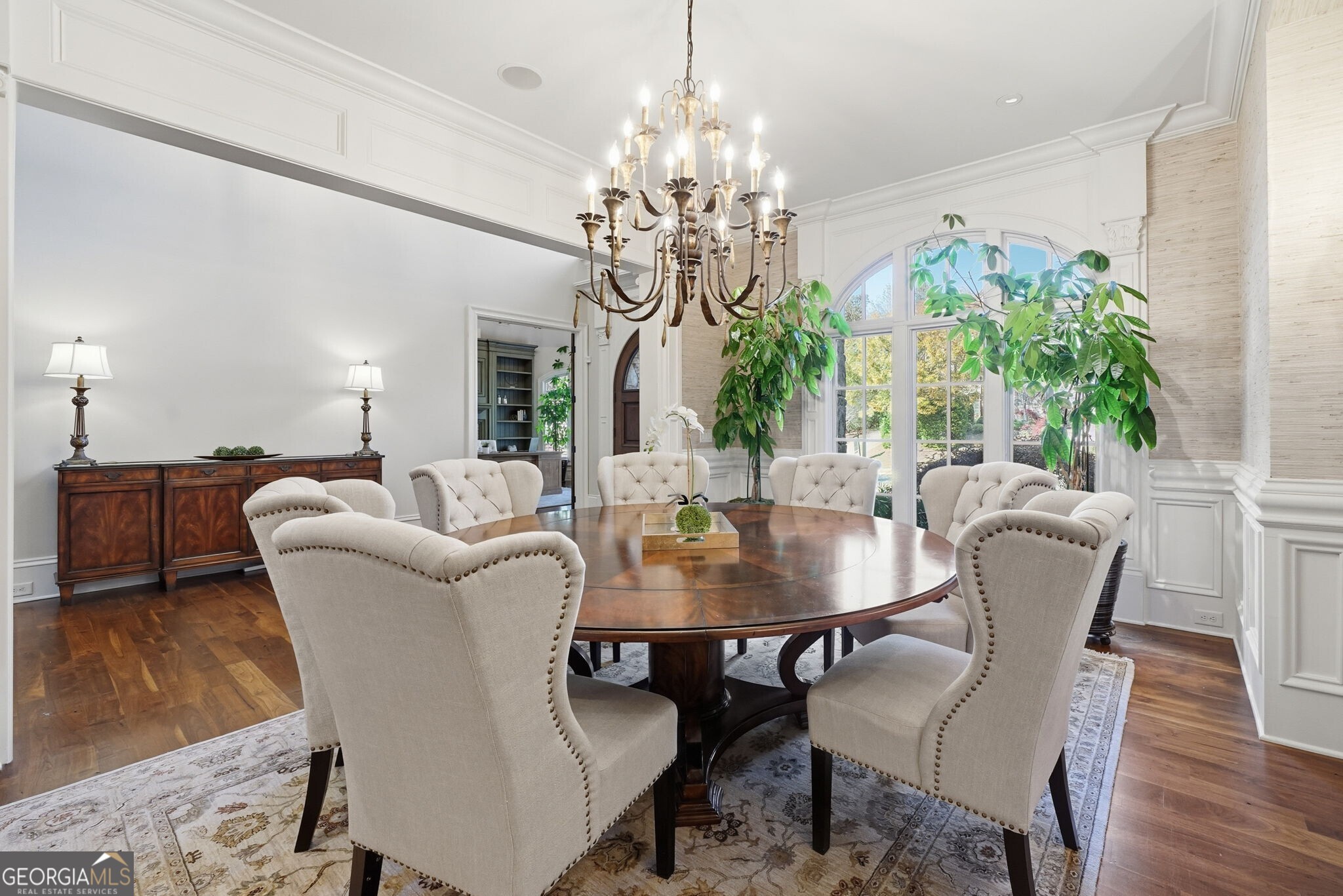 841 Camden Park Court NE