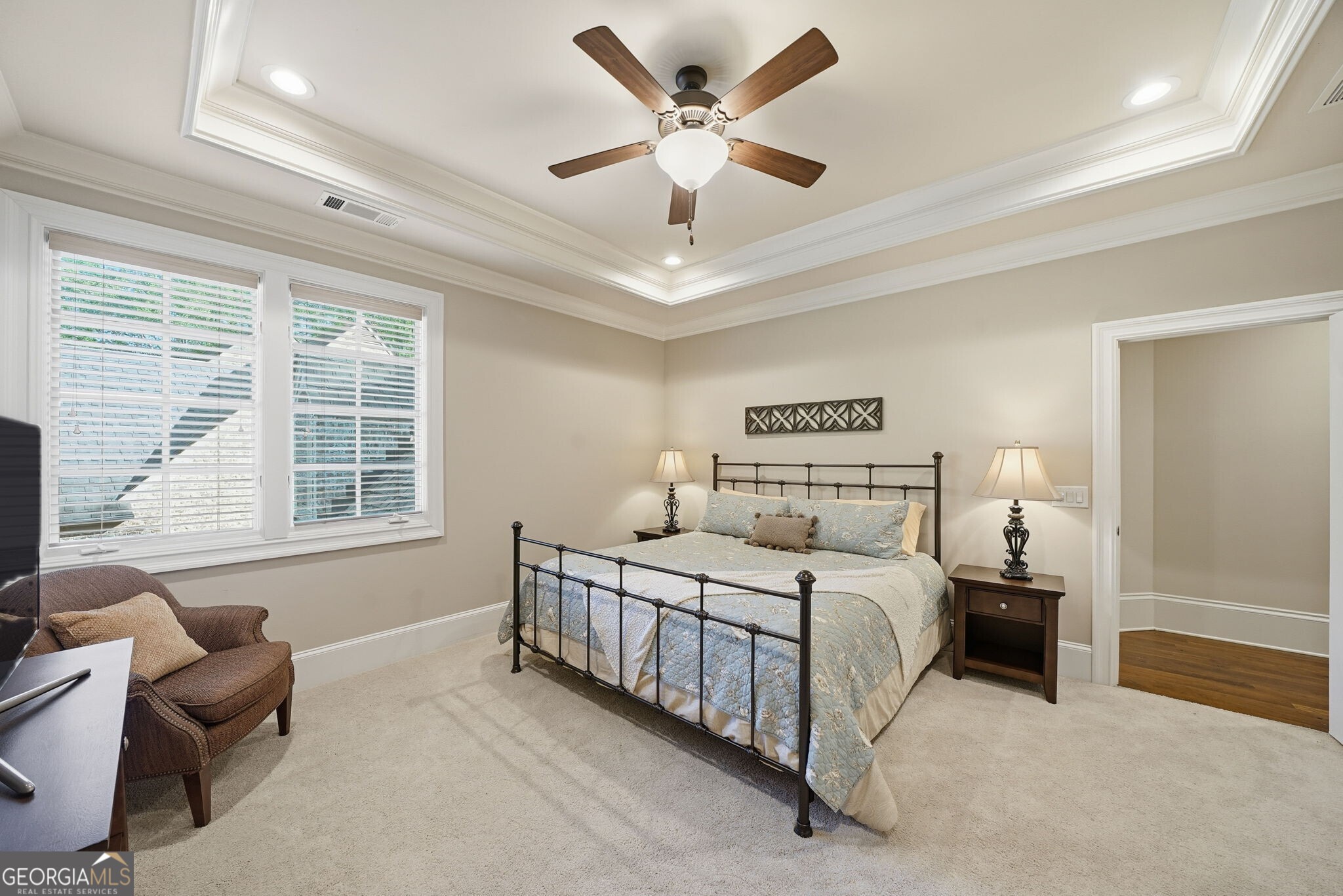 841 Camden Park Court NE