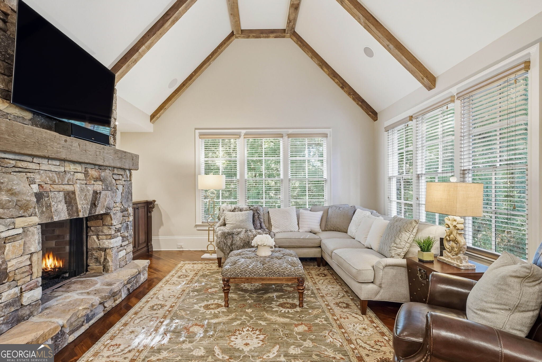 841 Camden Park Court NE