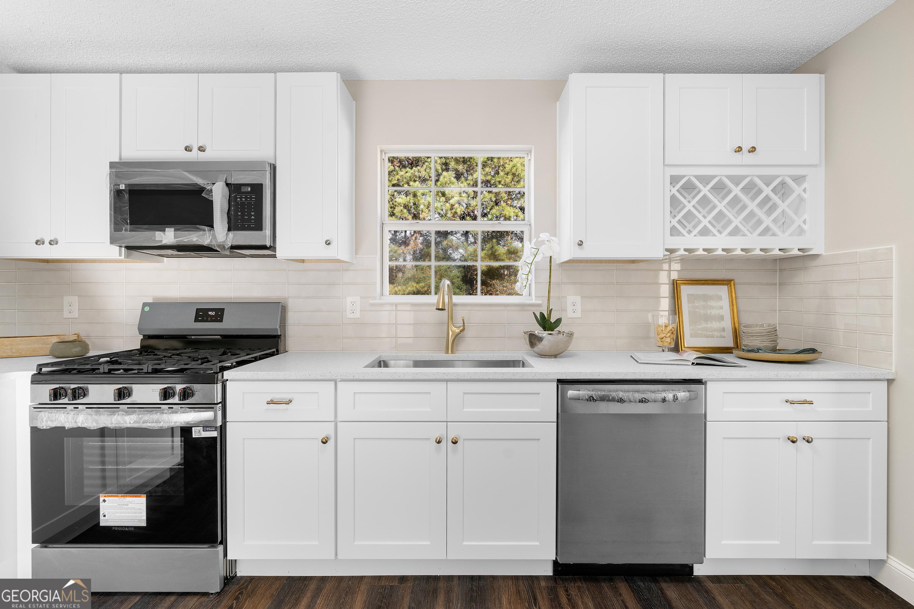 6856 Hill Creek Cove