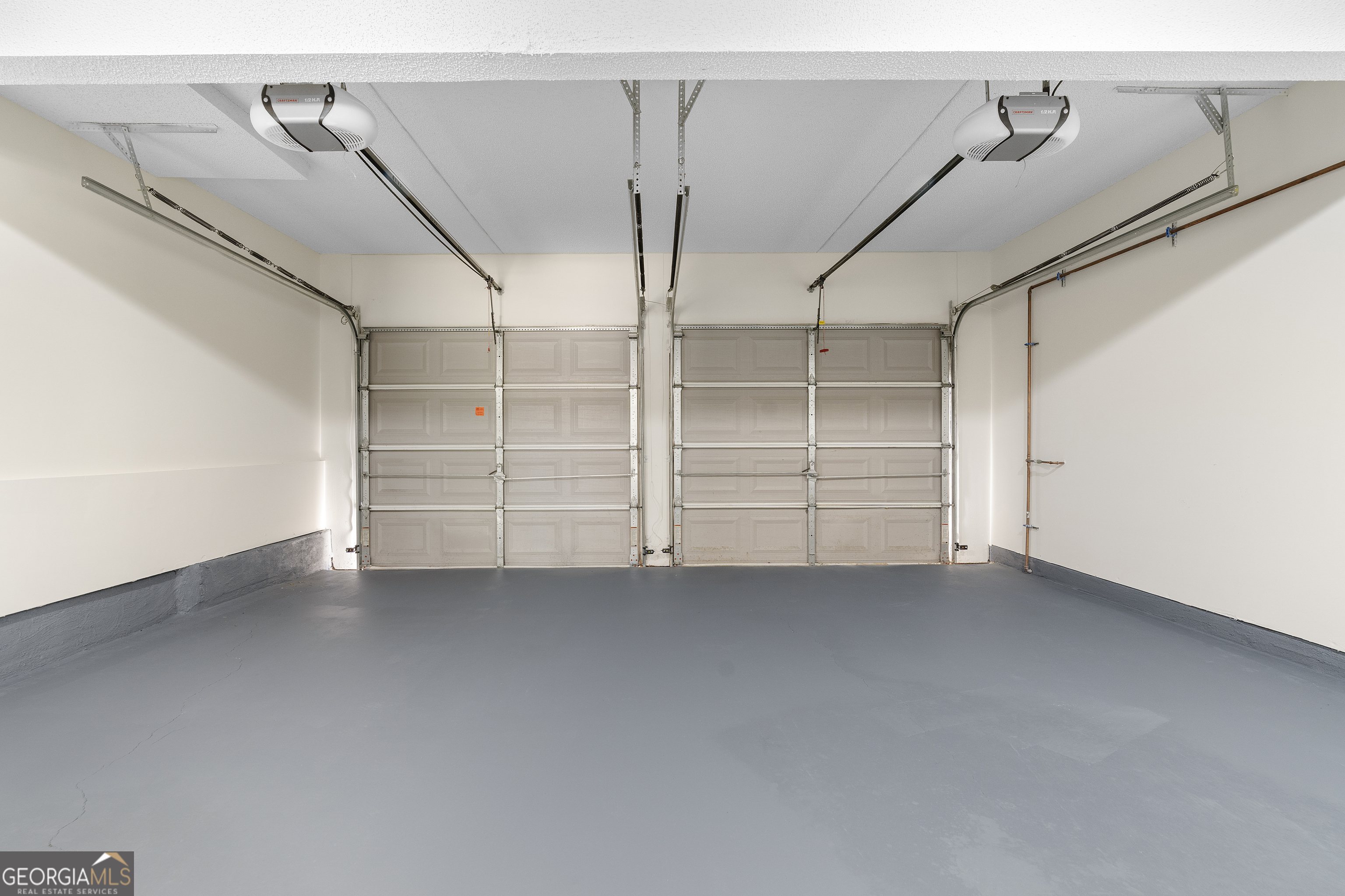 6856 Hill Creek Cove