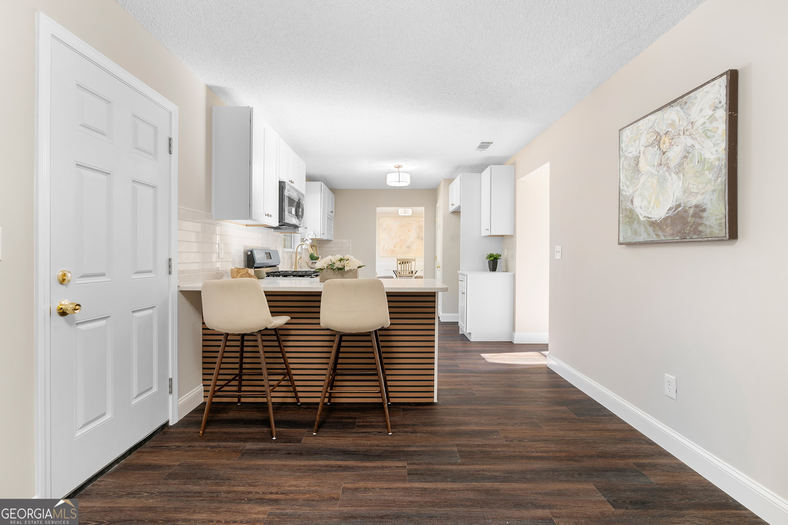 6856 Hill Creek Cove