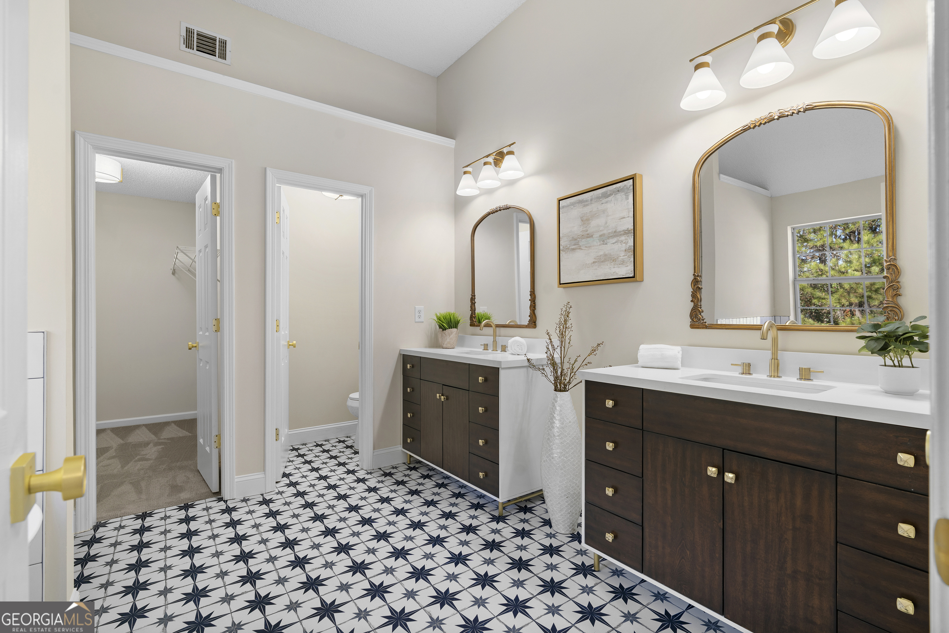 6856 Hill Creek Cove