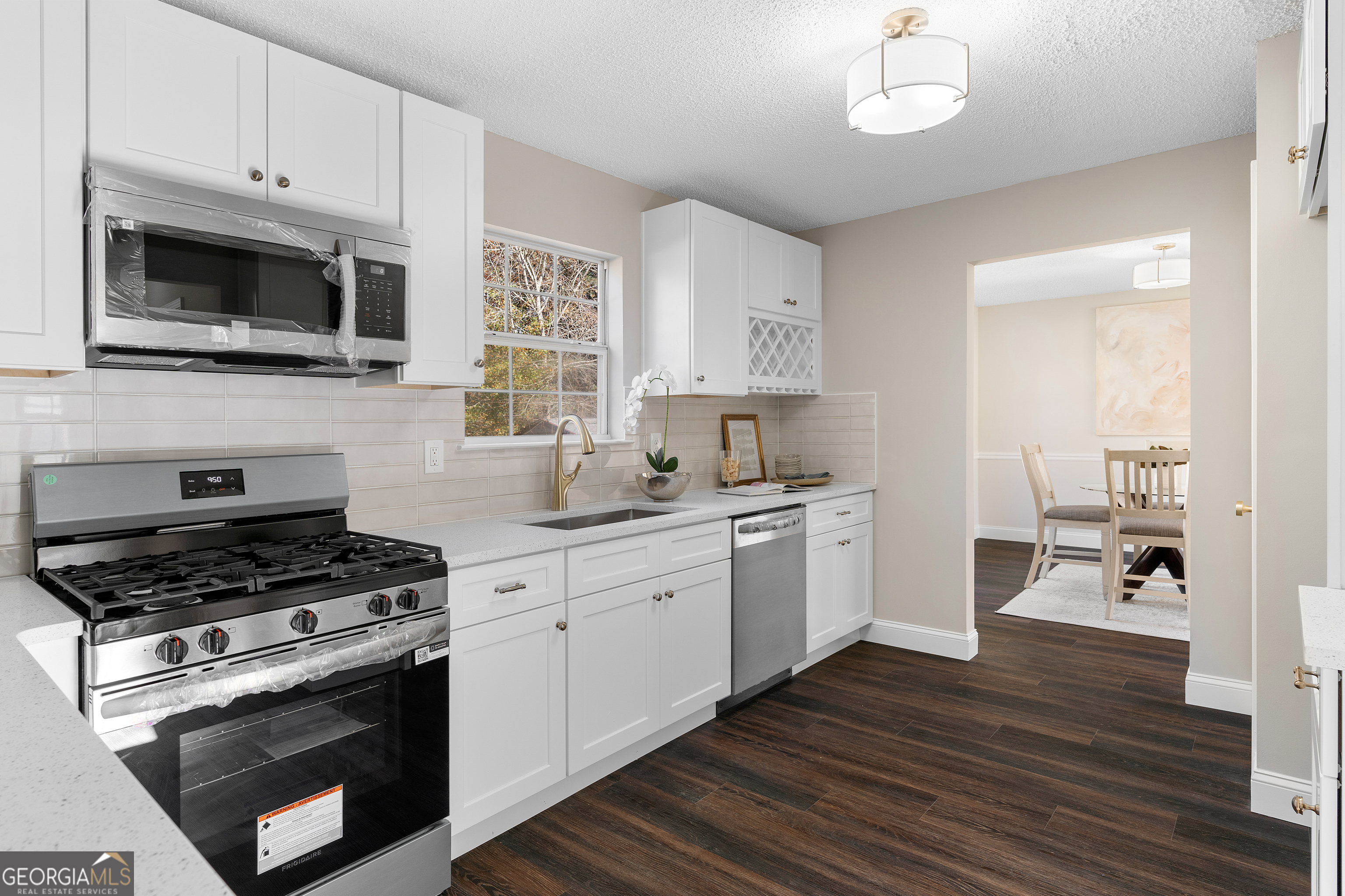 6856 Hill Creek Cove