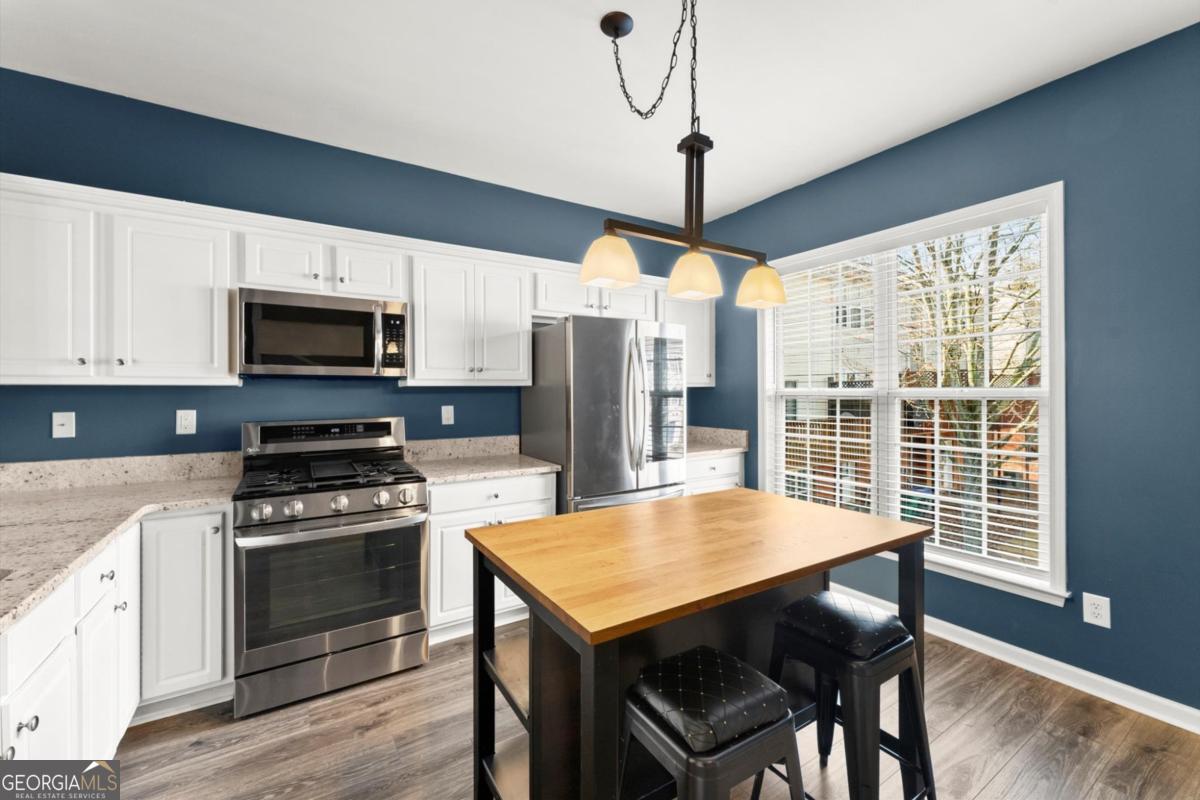 3301 Lathenview Court