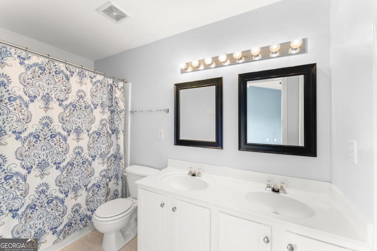 3301 Lathenview Court