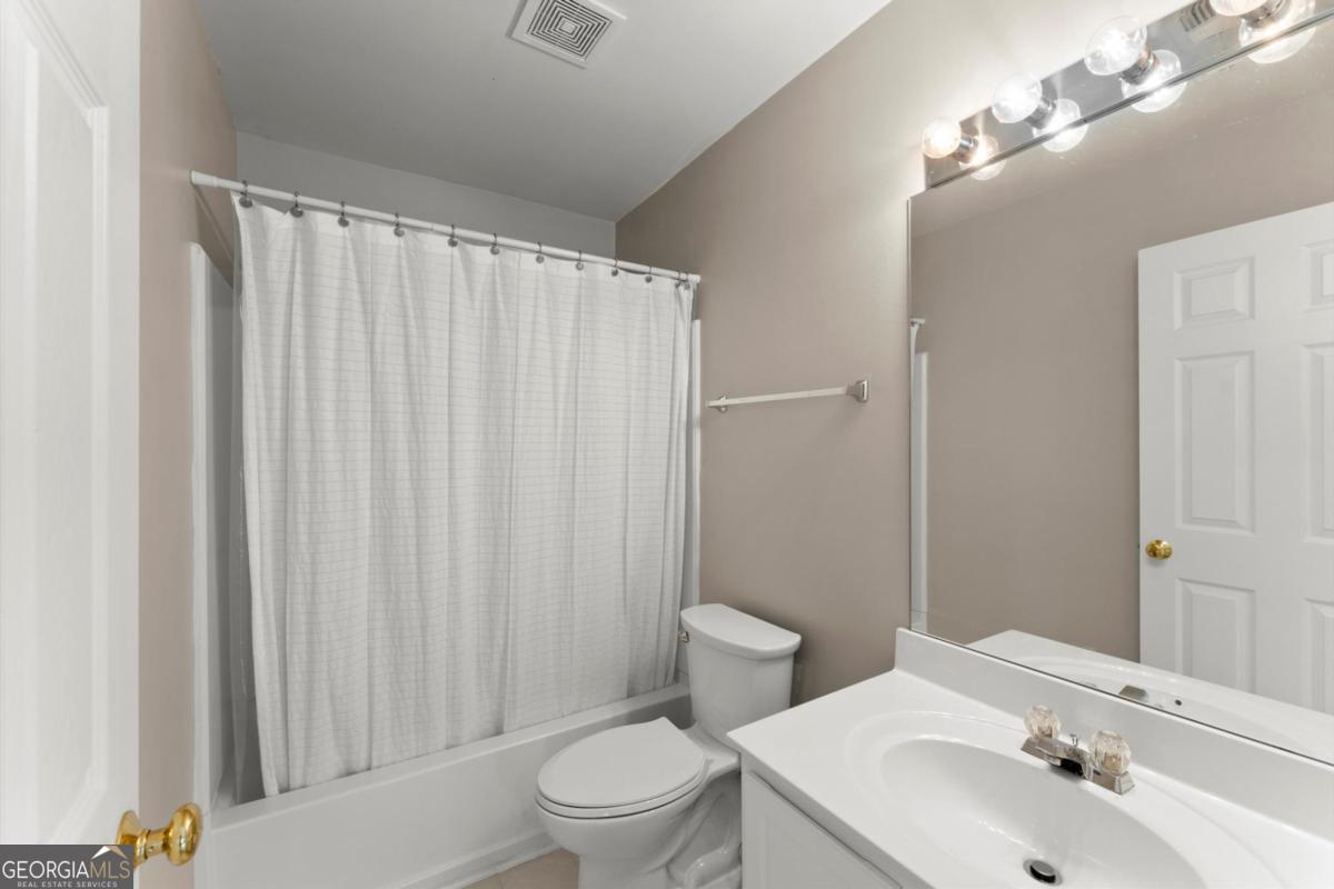 3301 Lathenview Court