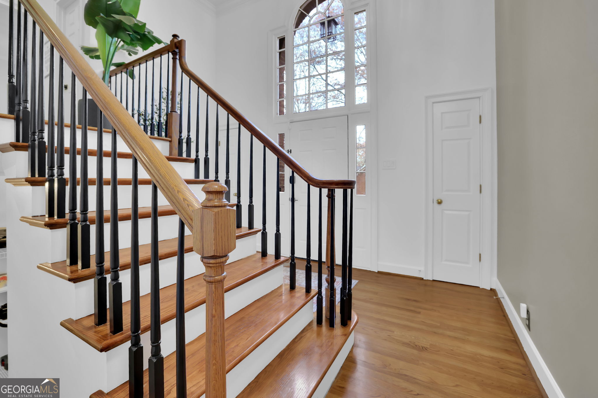 7155 Roswell Road # 14