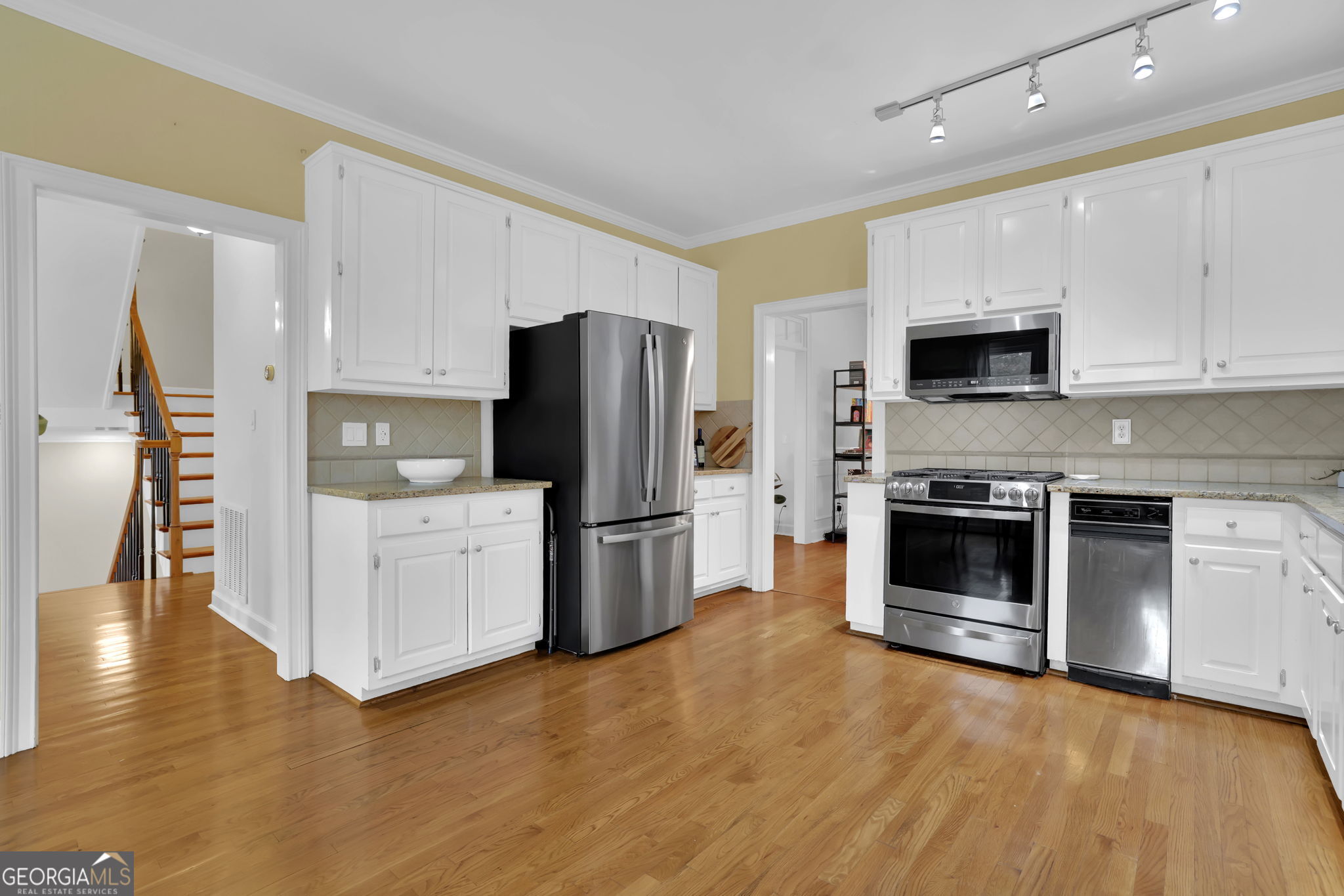 7155 Roswell Road # 14