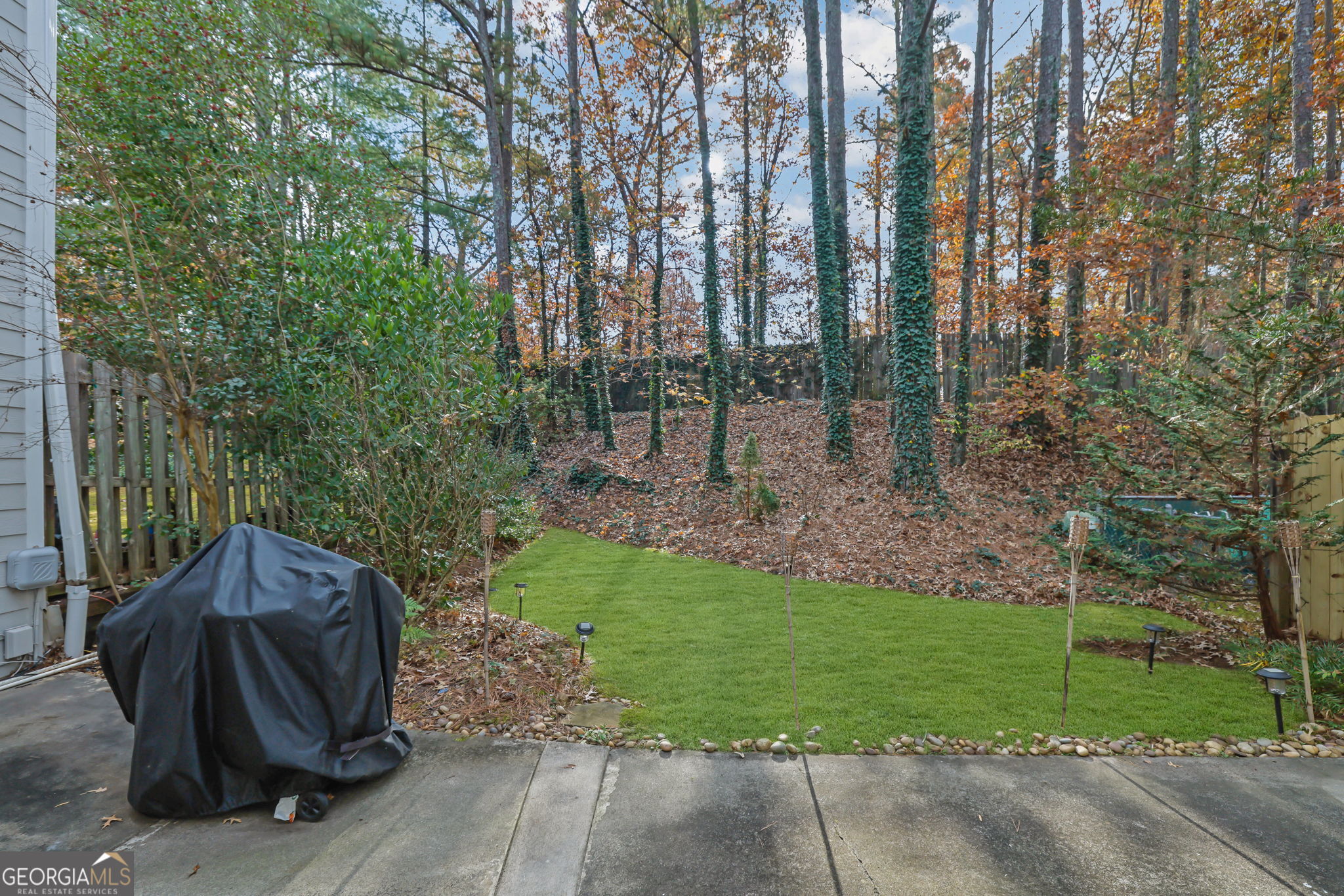 7155 Roswell Road # 14