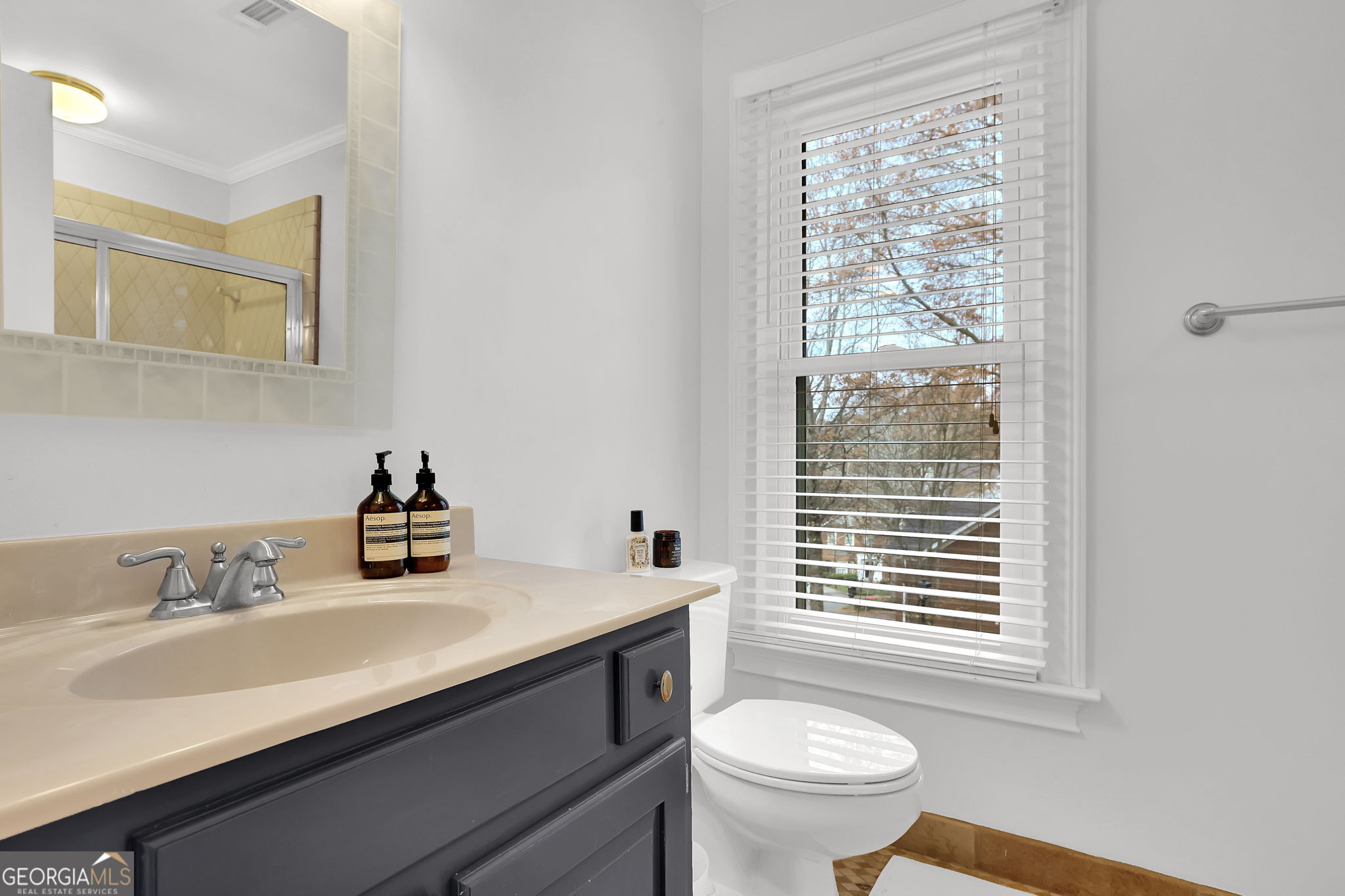 7155 Roswell Road # 14