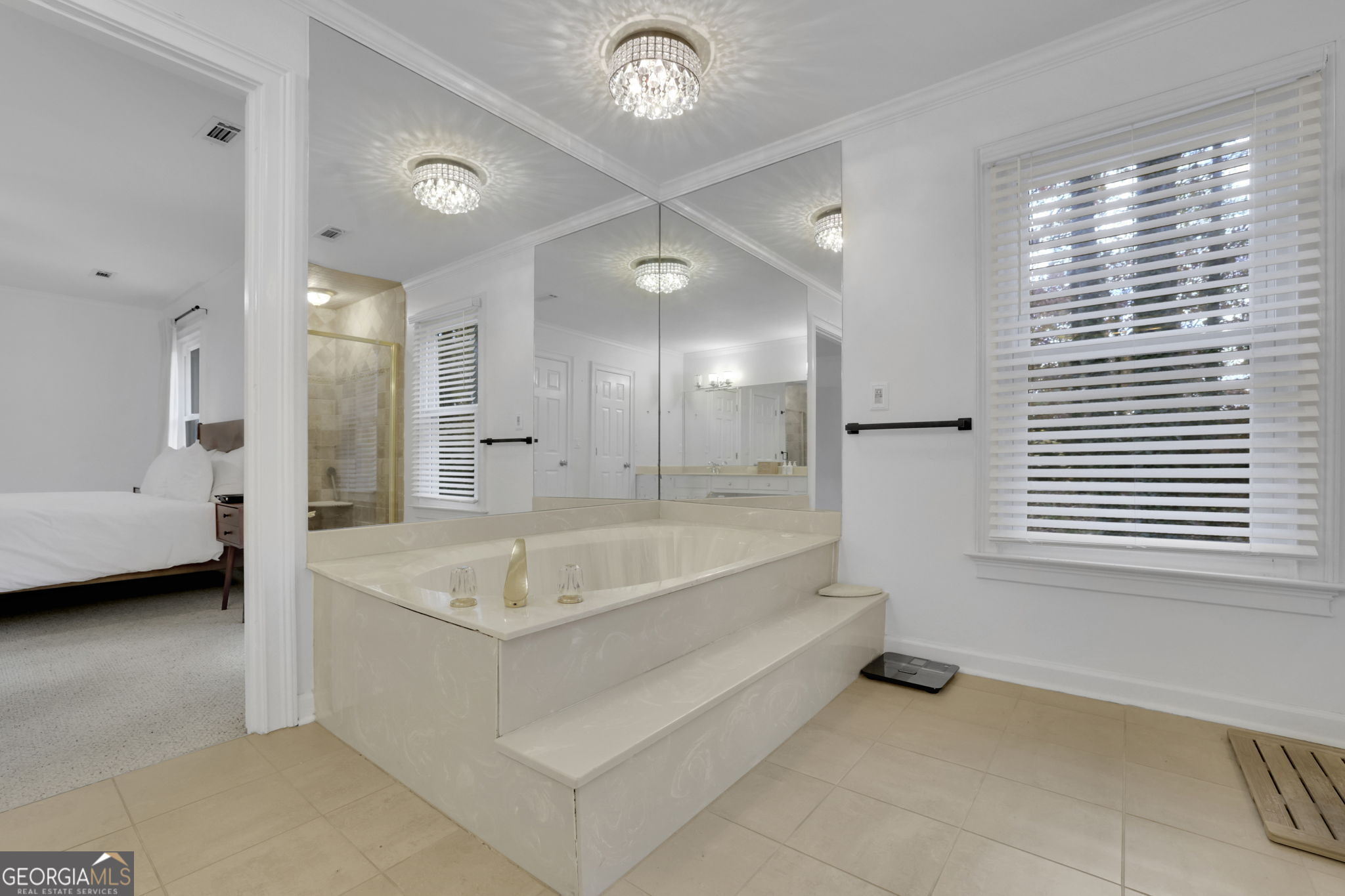 7155 Roswell Road # 14