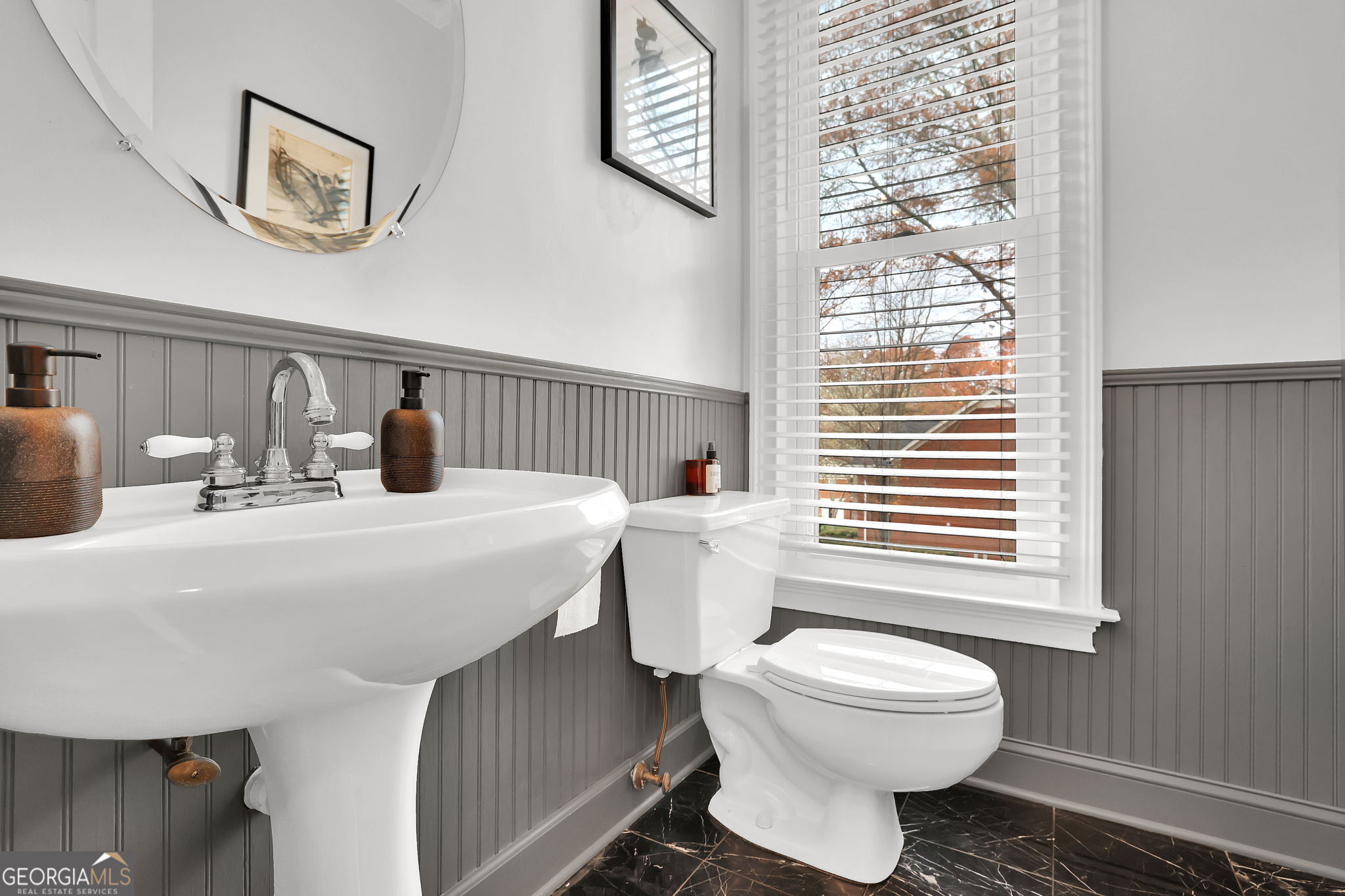 7155 Roswell Road # 14