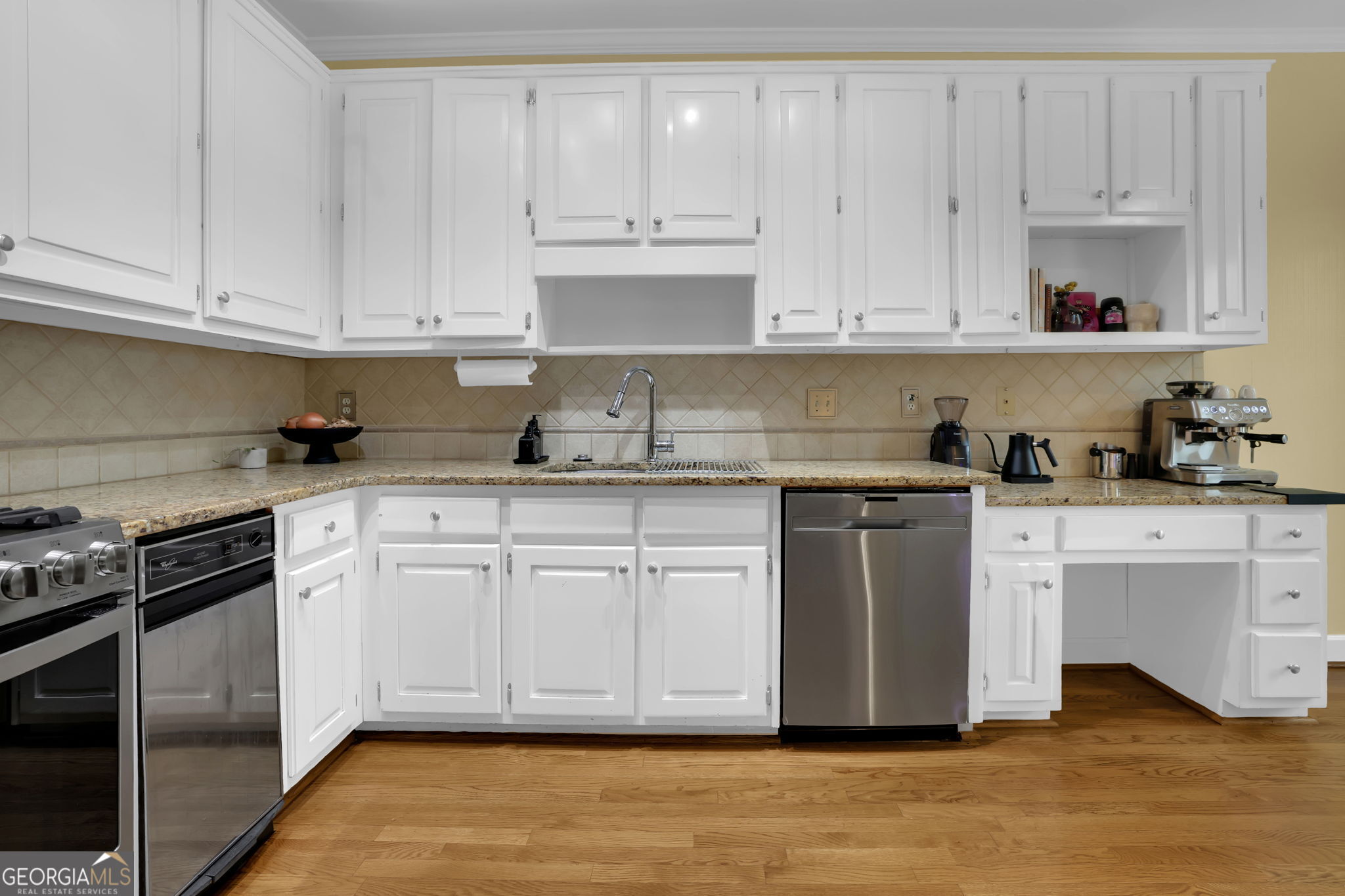 7155 Roswell Road # 14