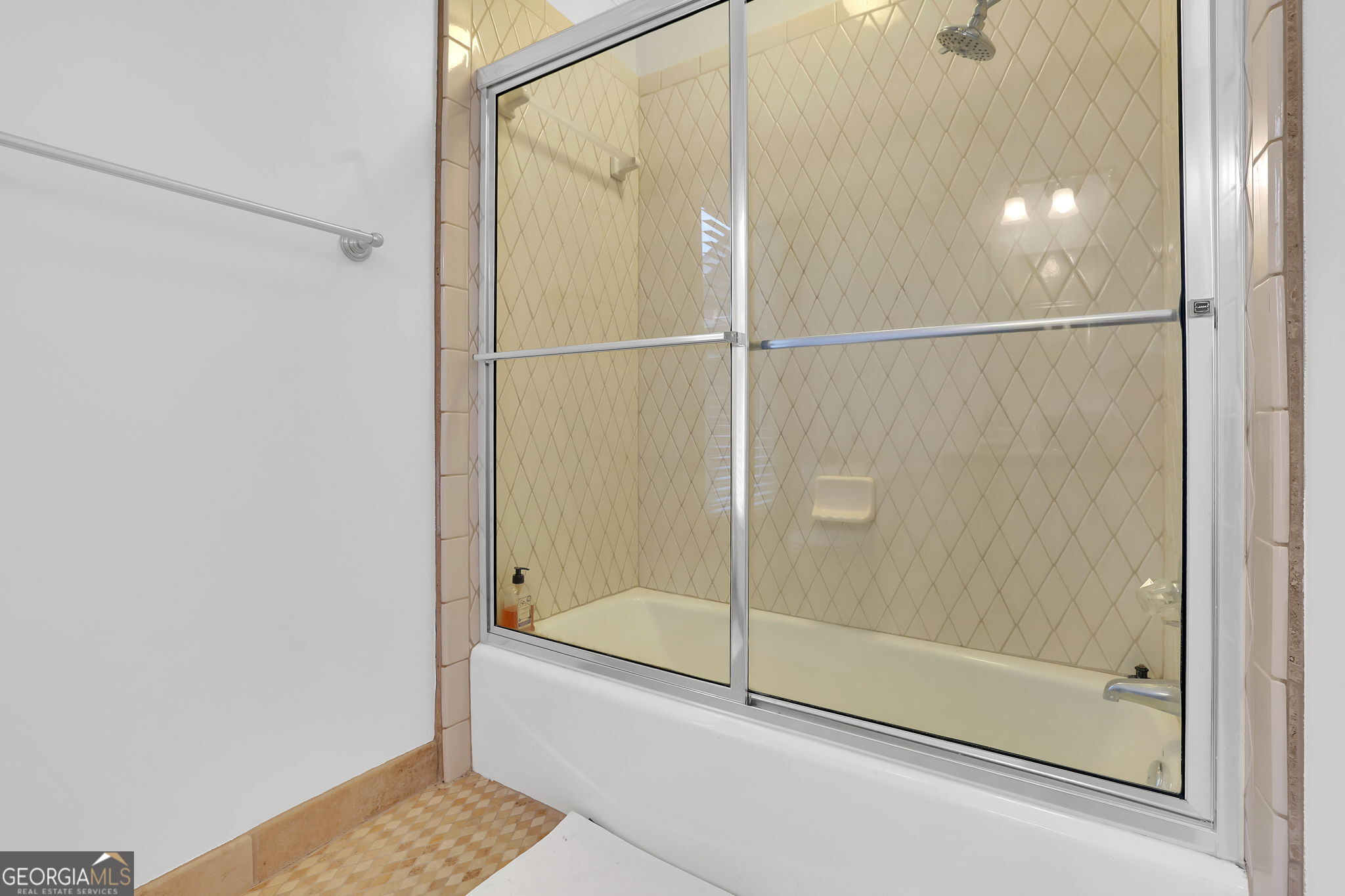 7155 Roswell Road # 14