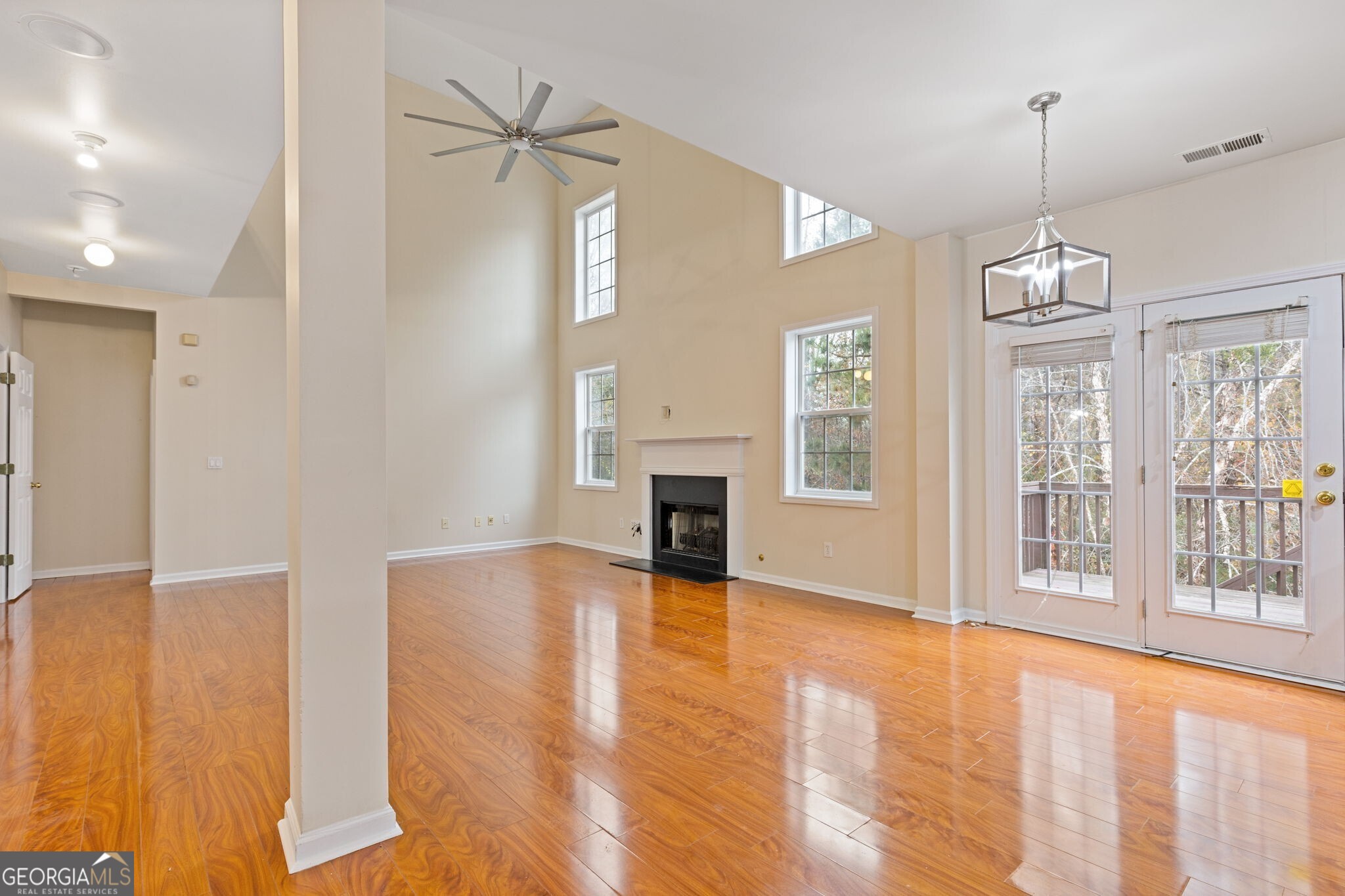 2813 Glenlocke Way NW