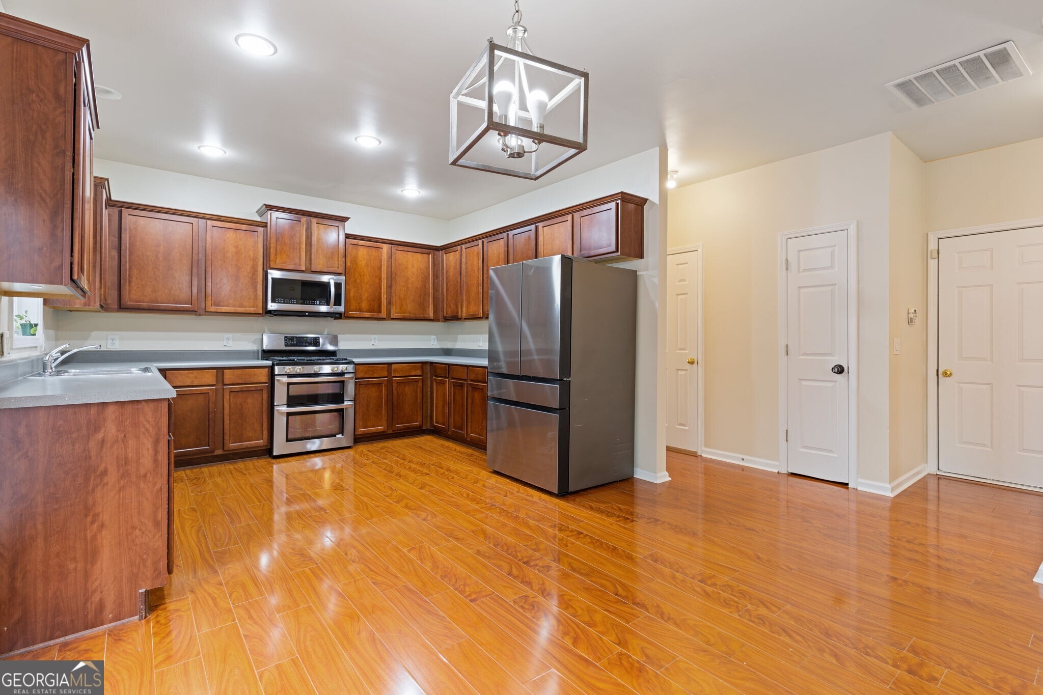 2813 Glenlocke Way NW