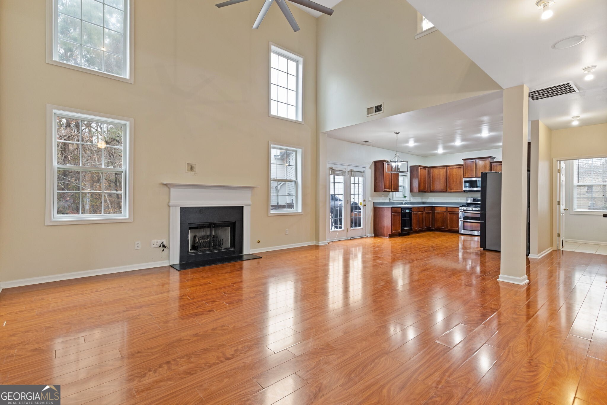 2813 Glenlocke Way NW