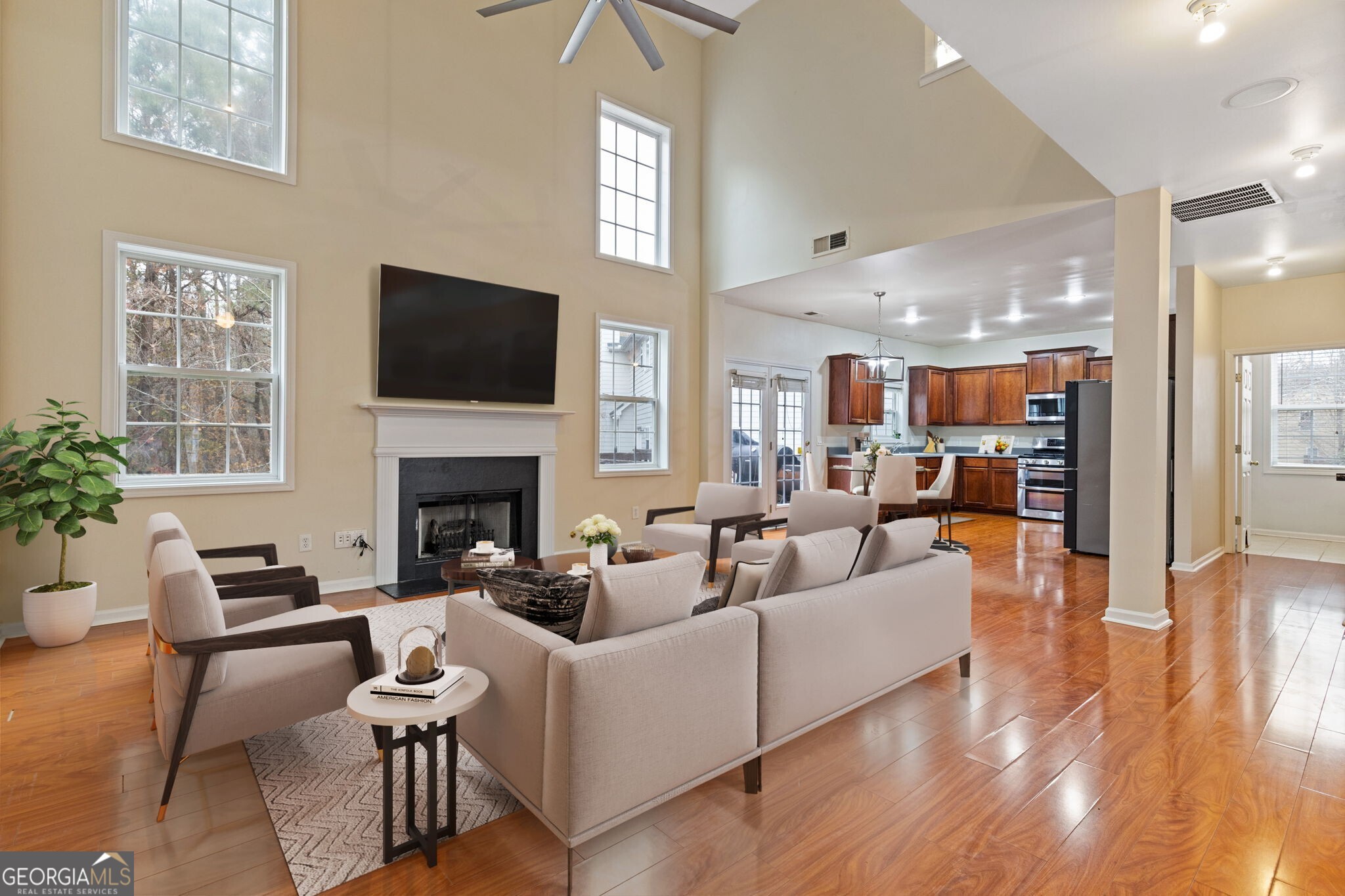 2813 Glenlocke Way NW