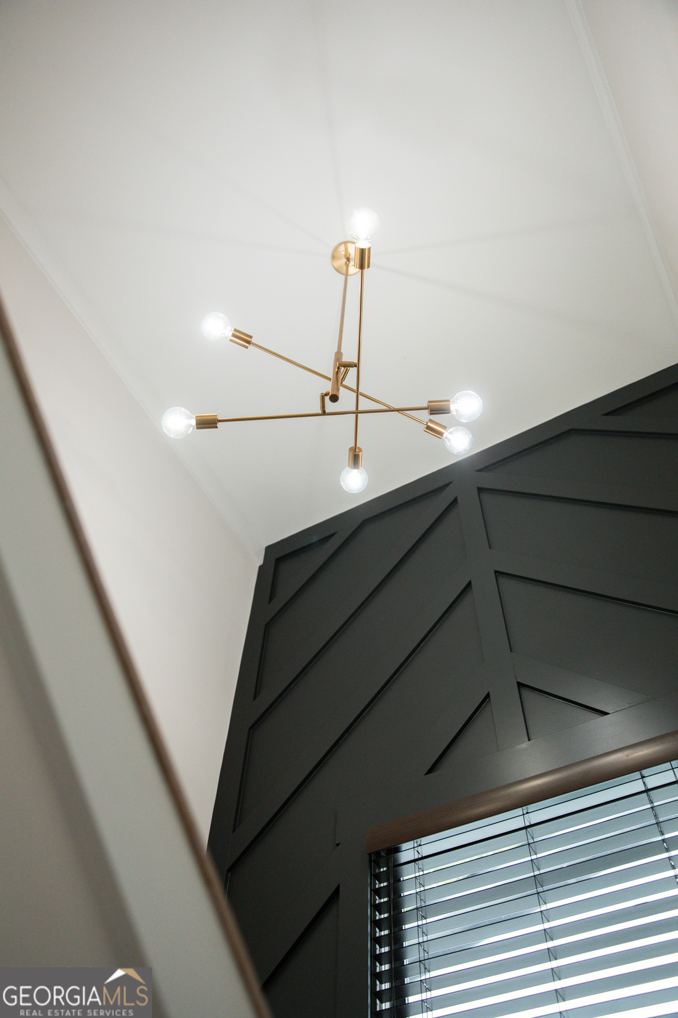 507 Casanova Street SE