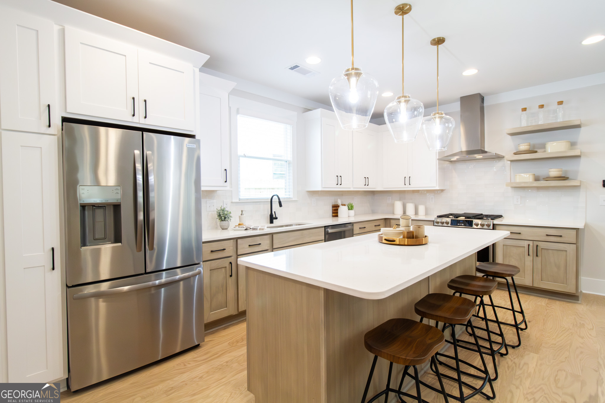 507 Casanova Street SE