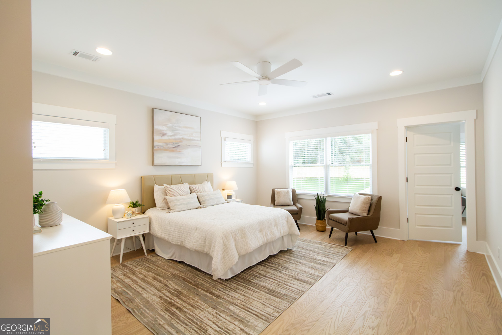 507 Casanova Street SE