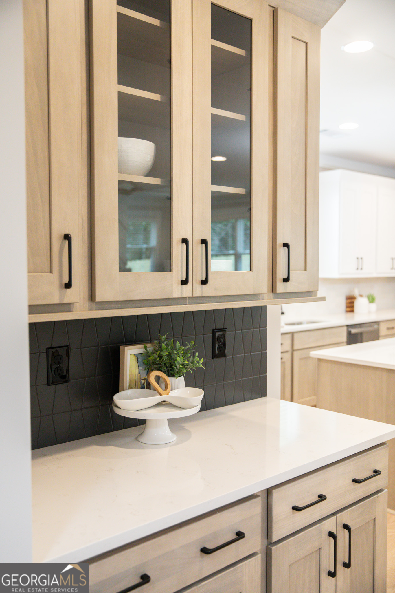 507 Casanova Street SE