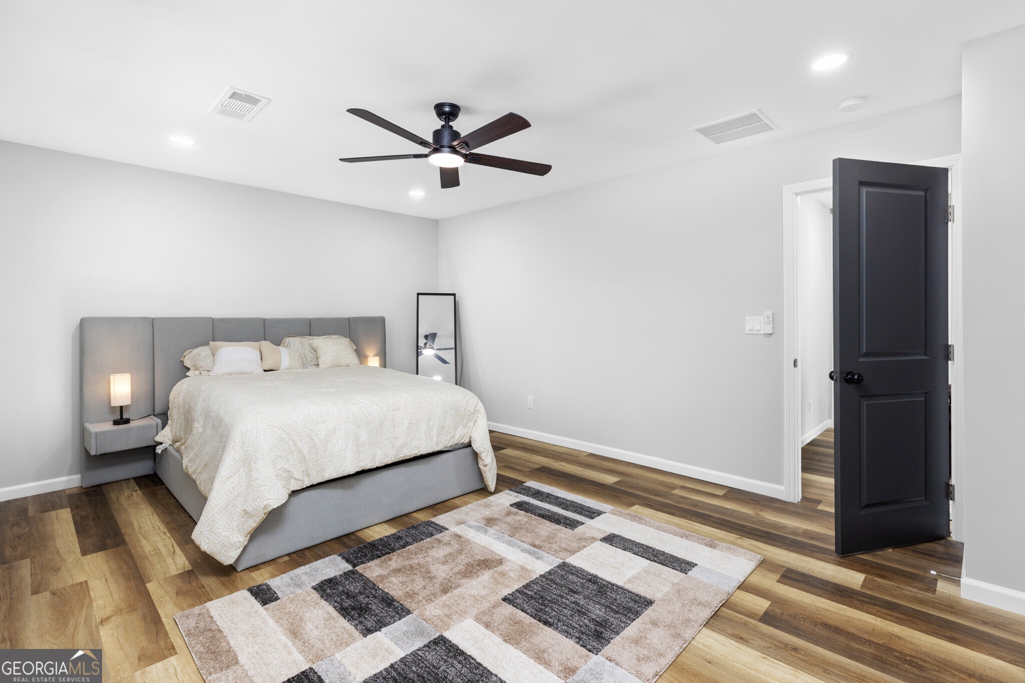 2103 Kipling Circle SE