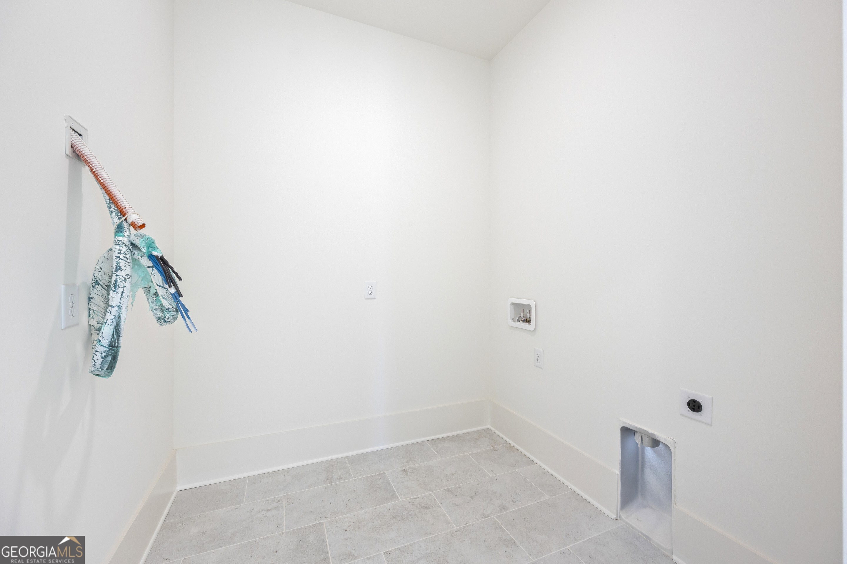 690 Foster Park Lane