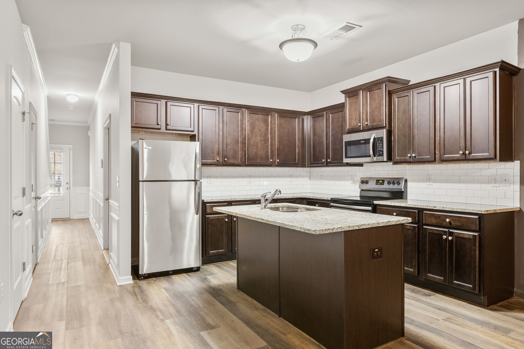 4497 Ravenwood Drive