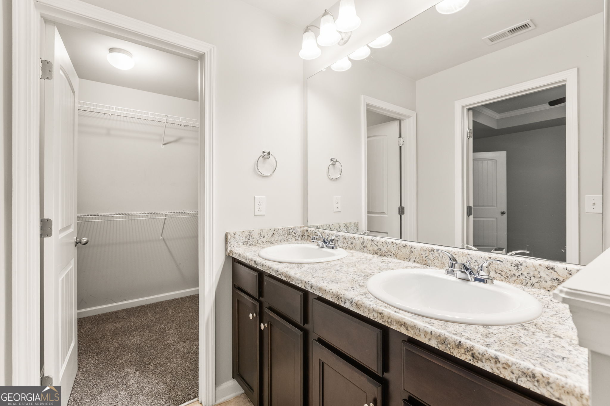 4497 Ravenwood Drive