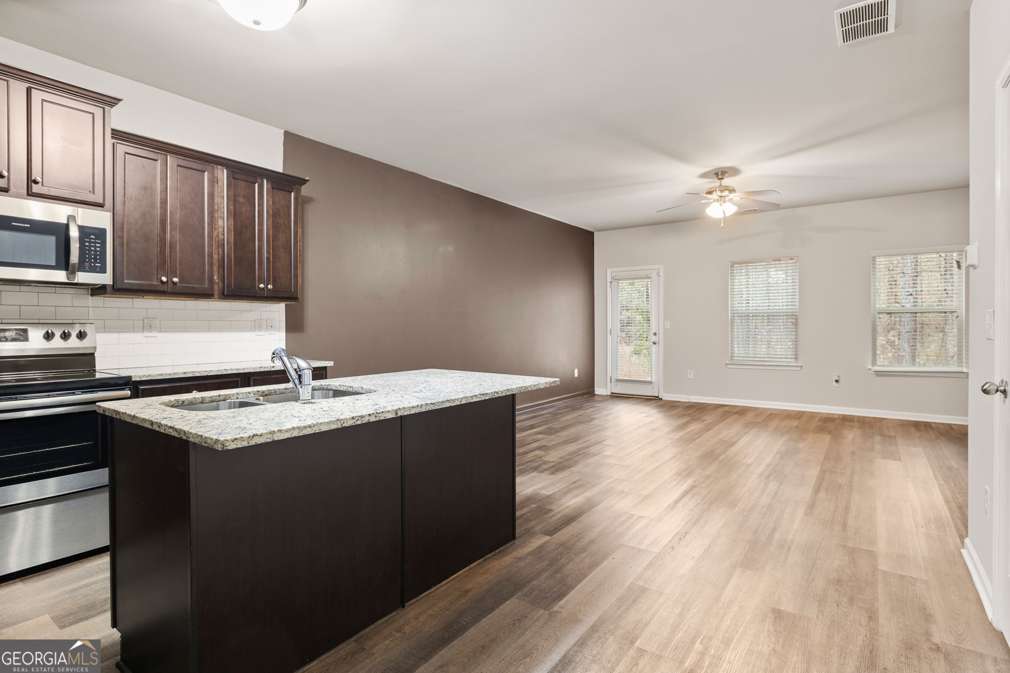 4497 Ravenwood Drive