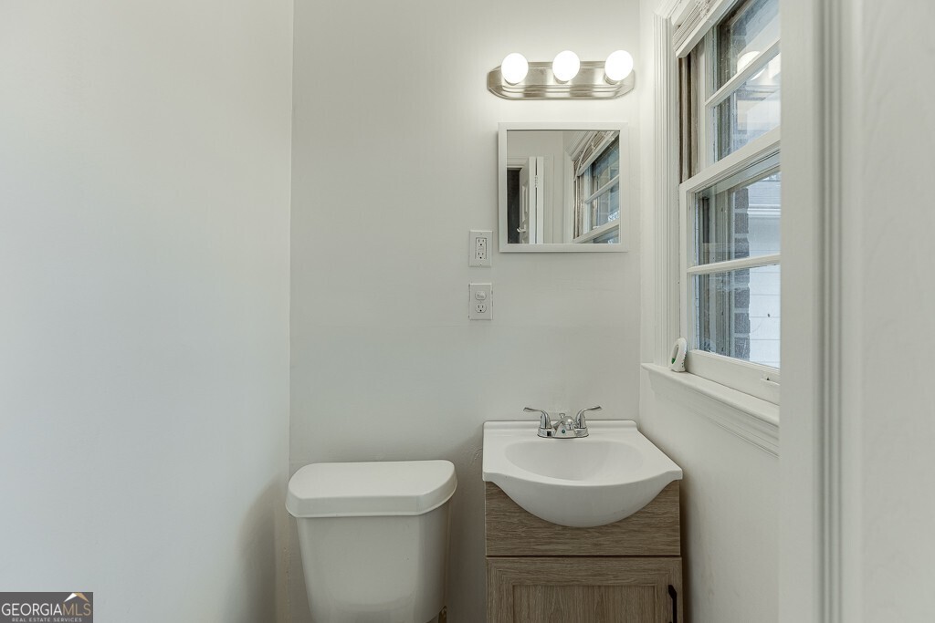 101 Carl Cedar Hill Road