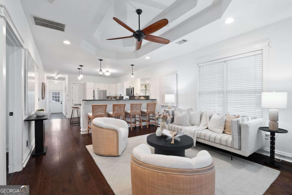 715 Woodson Street SE