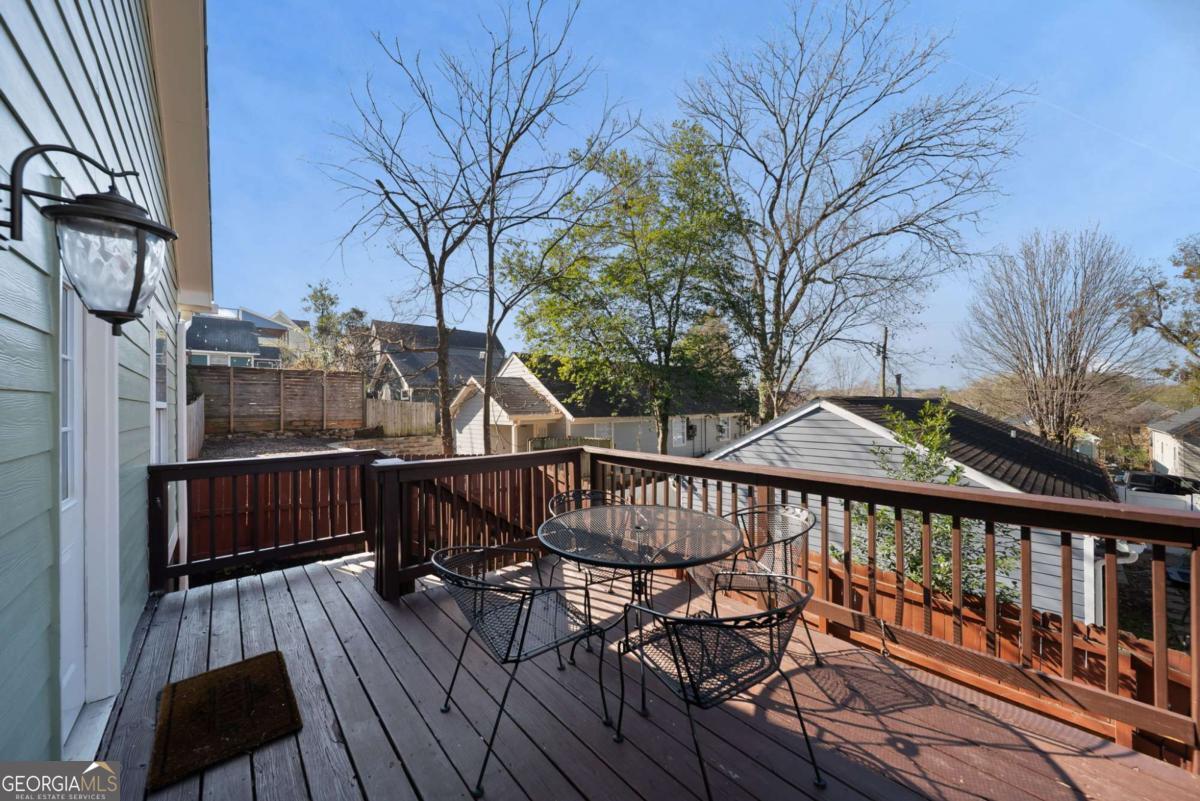 715 Woodson Street SE