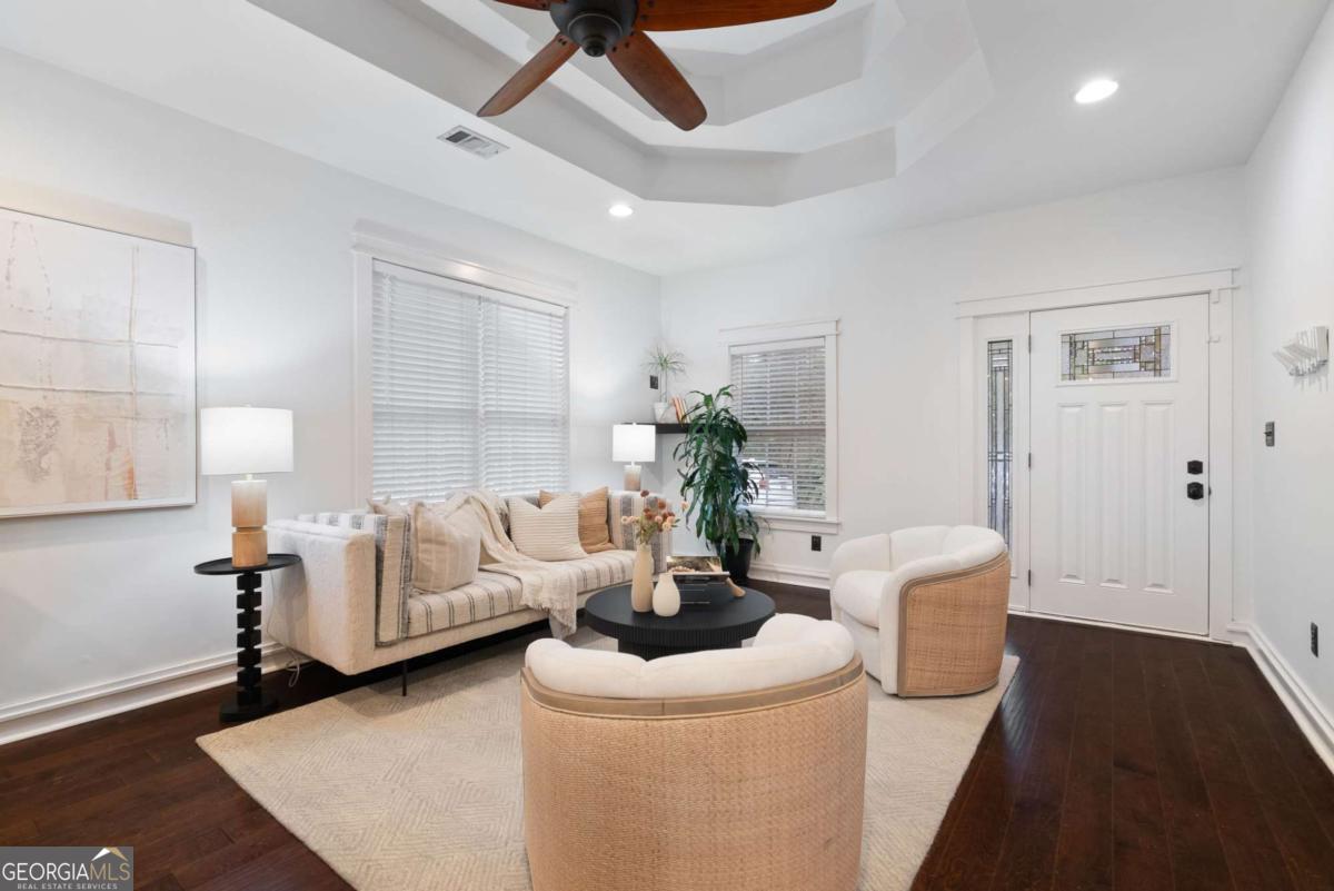 715 Woodson Street SE