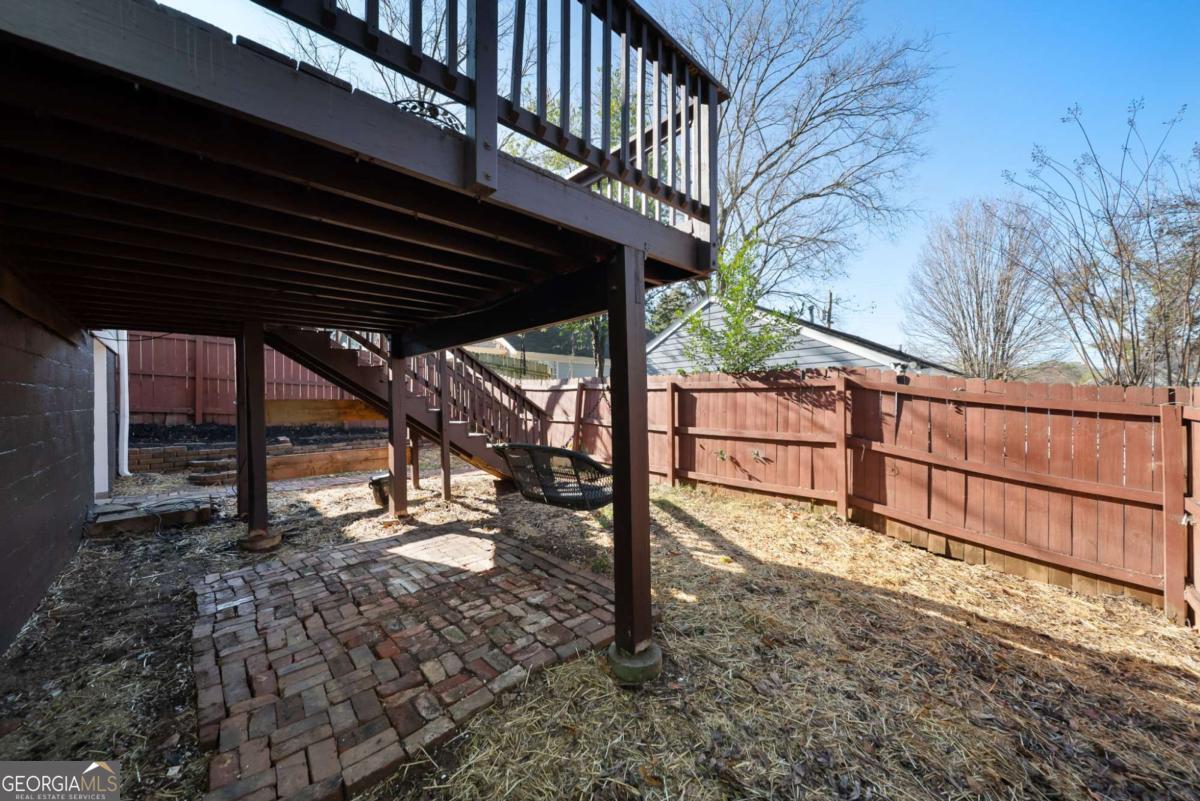 715 Woodson Street SE