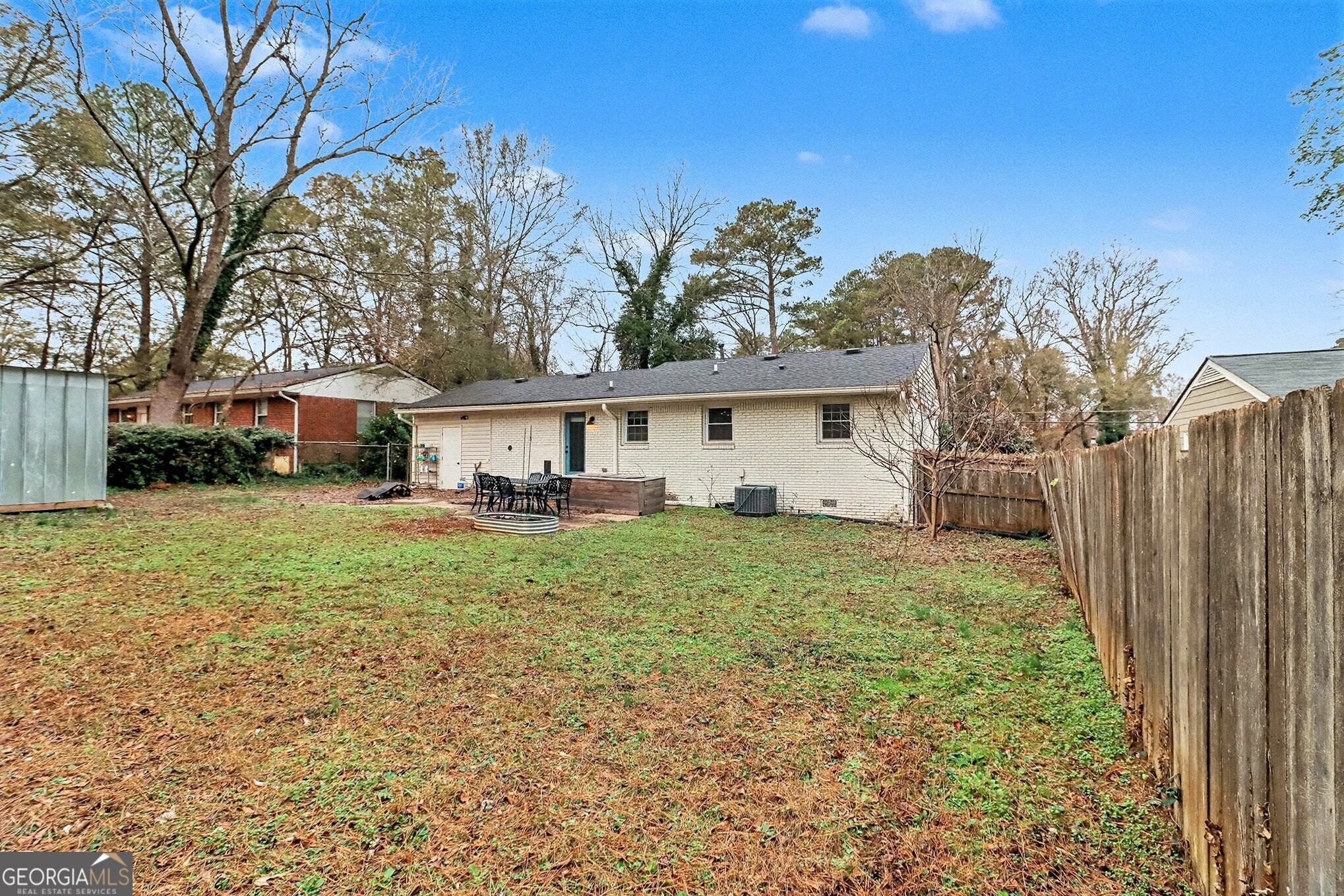 3053 Hollywood Drive