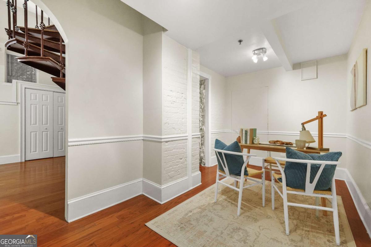 30 5th Street NE # 101