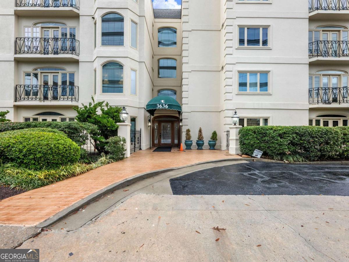 3636 Peachtree Road NE # 405