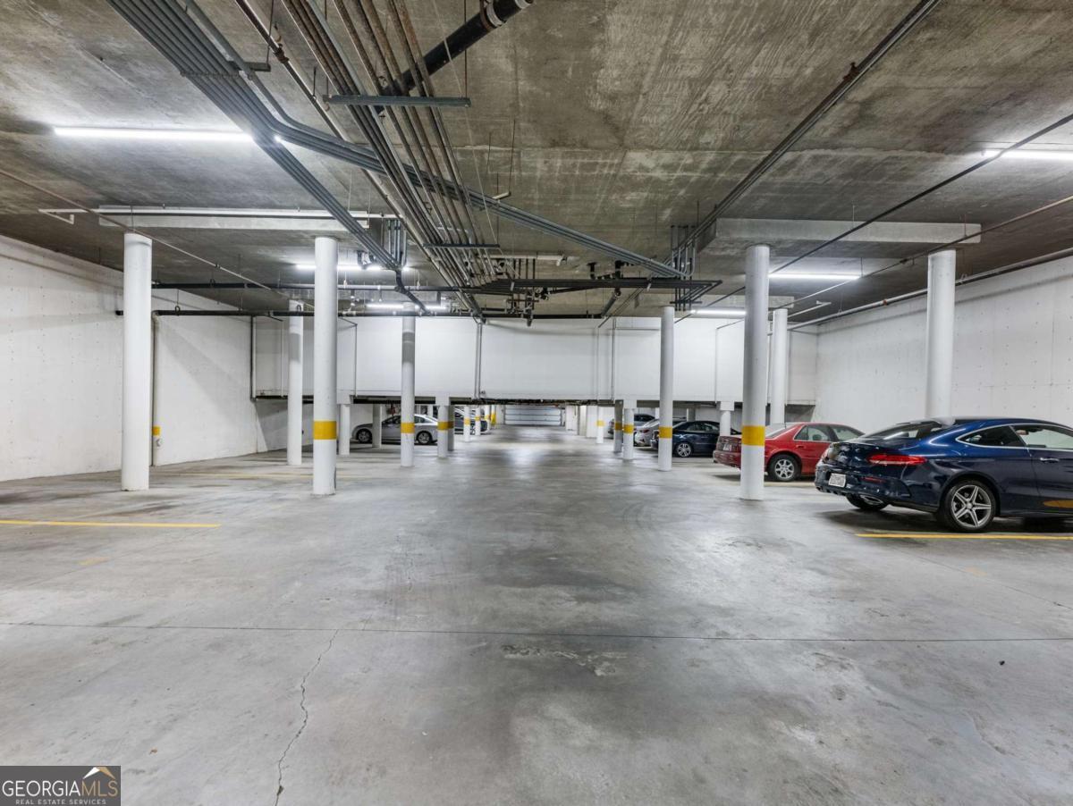 3636 Peachtree Road NE # 405