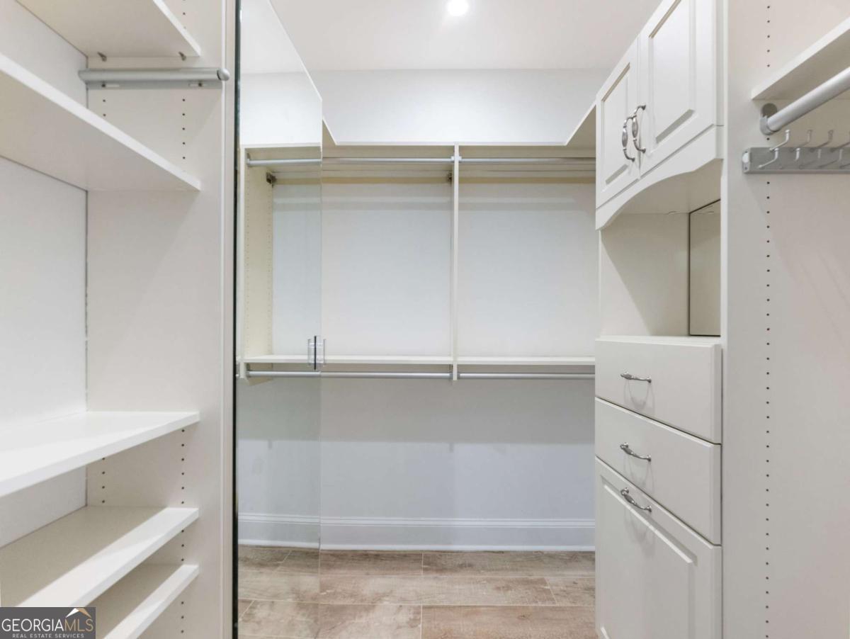 3636 Peachtree Road NE # 405