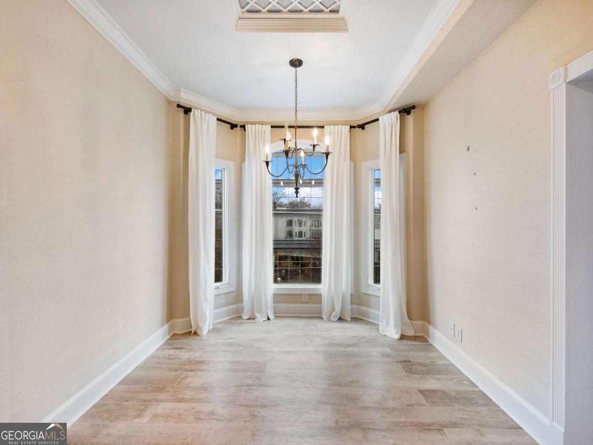 3636 Peachtree Road NE # 405