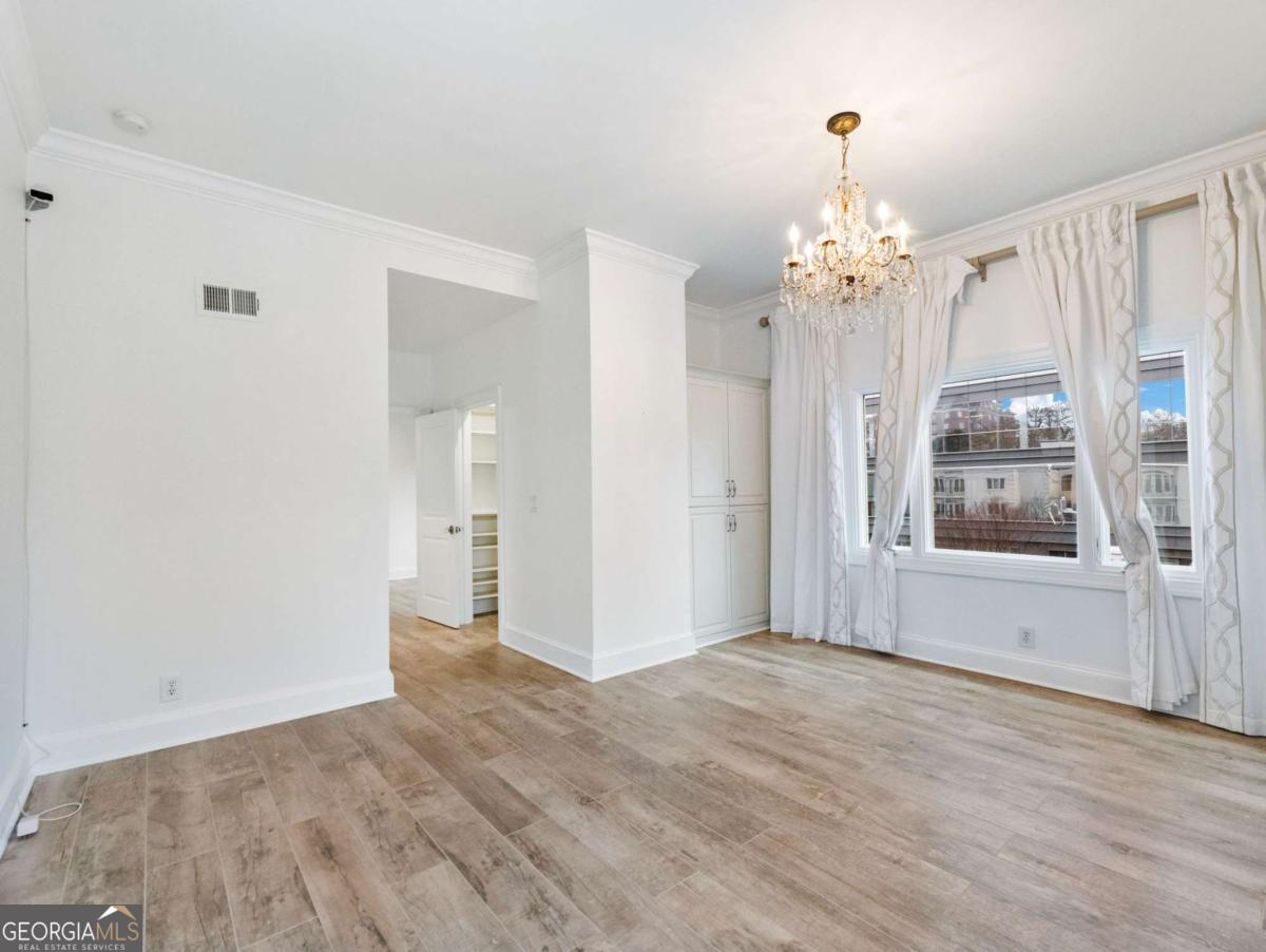 3636 Peachtree Road NE # 405