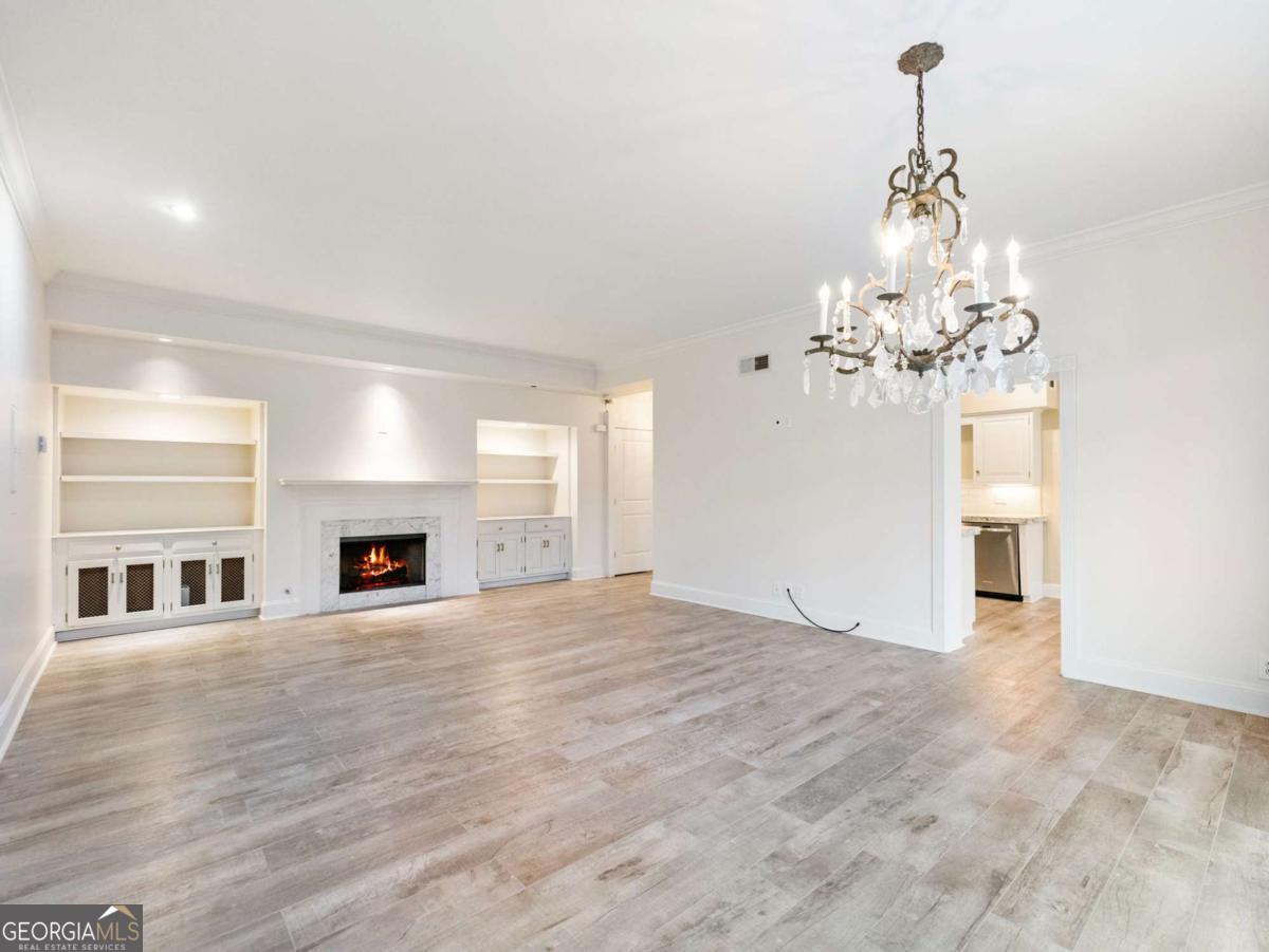 3636 Peachtree Road NE # 405