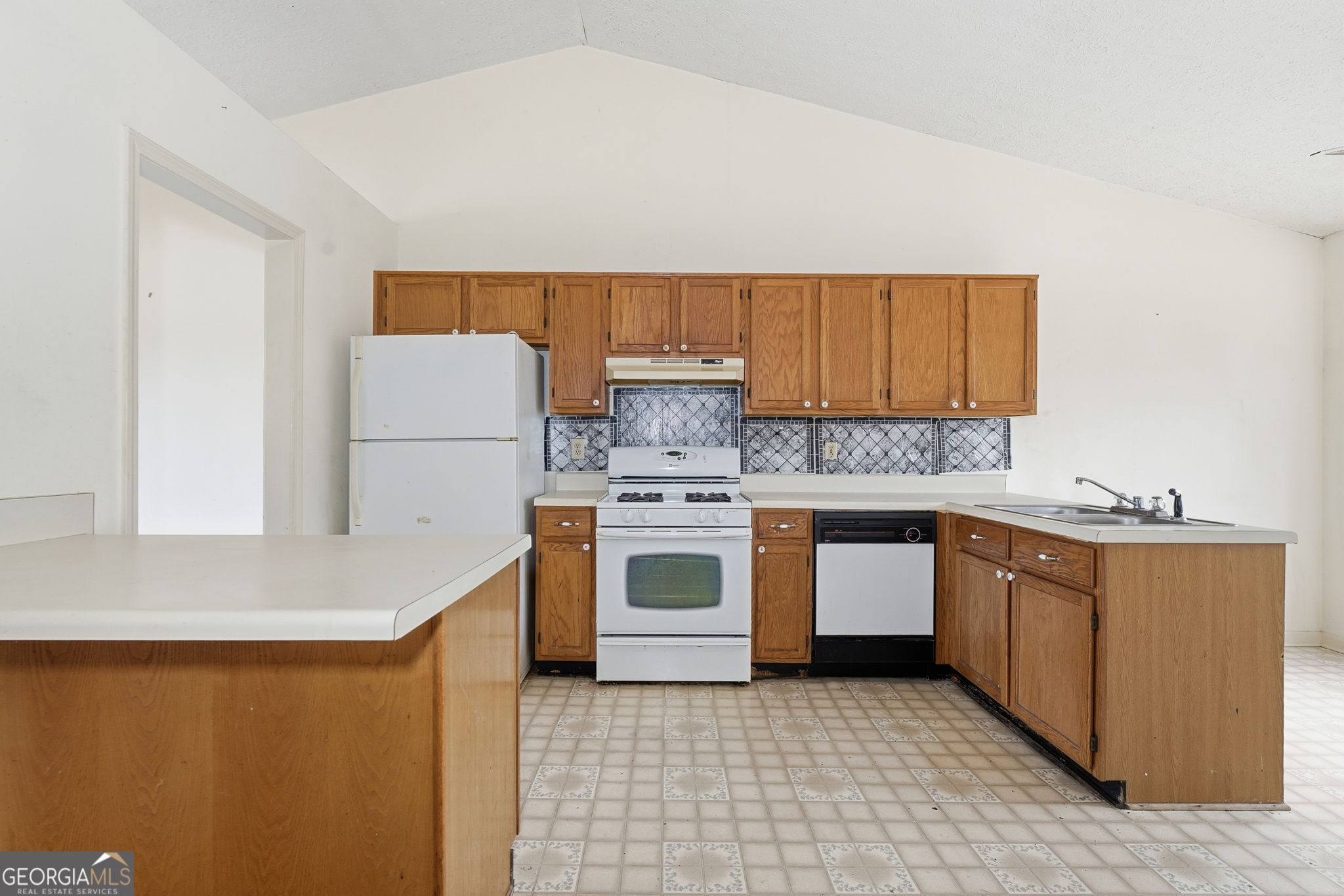 71 King Arthur Court