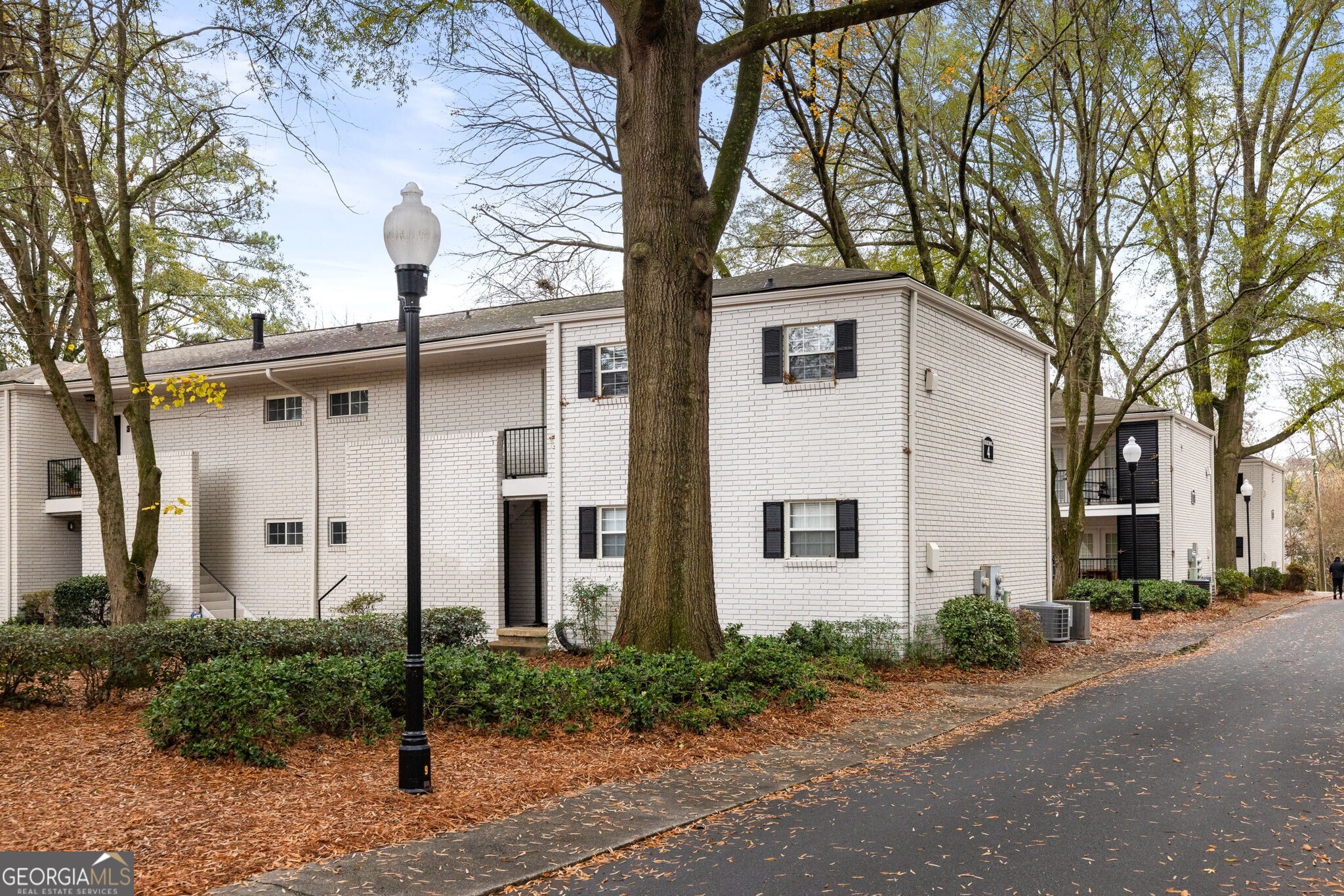 311 Peachtree Hills Avenue NE # 4D