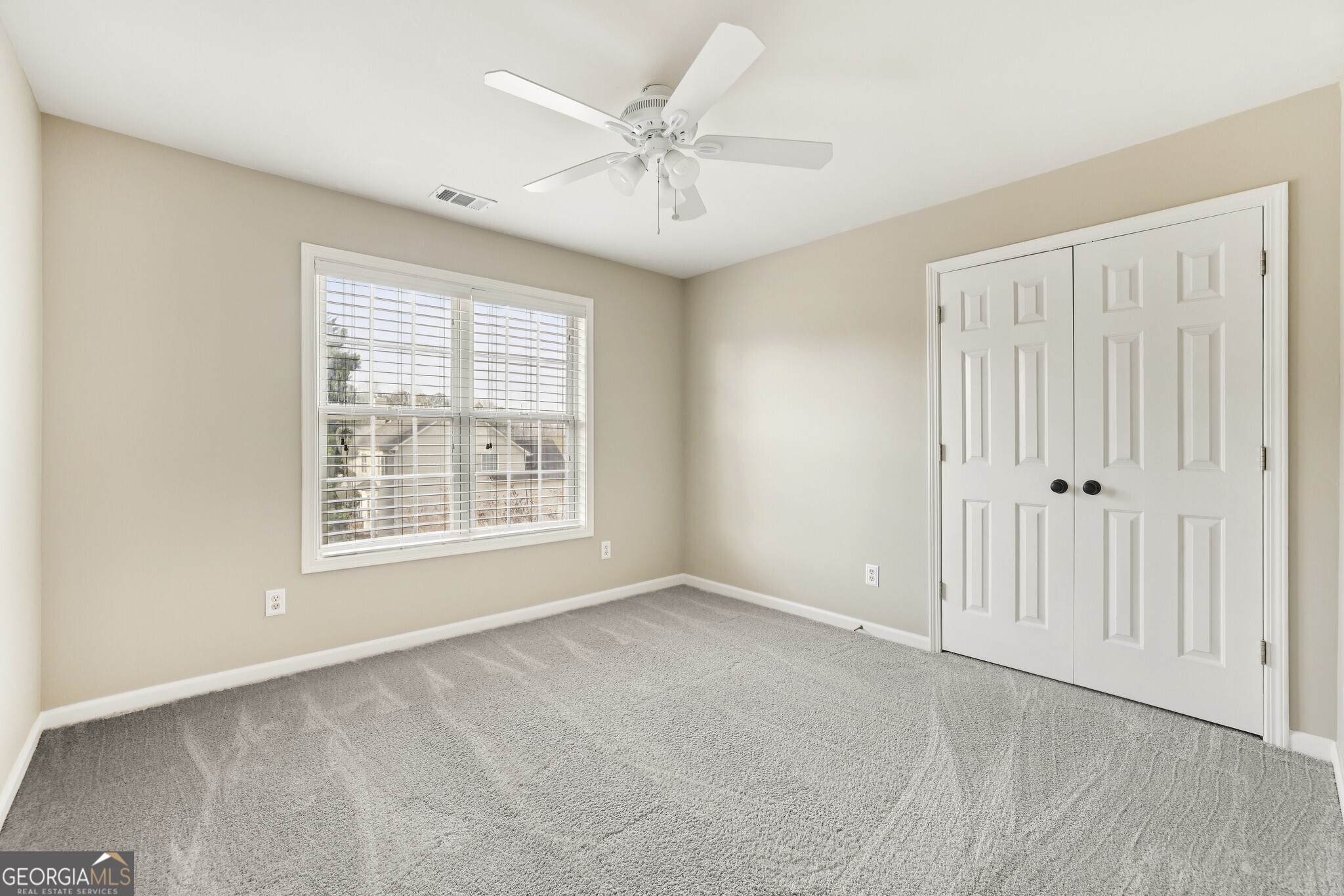 1090 Great Oaks Drive