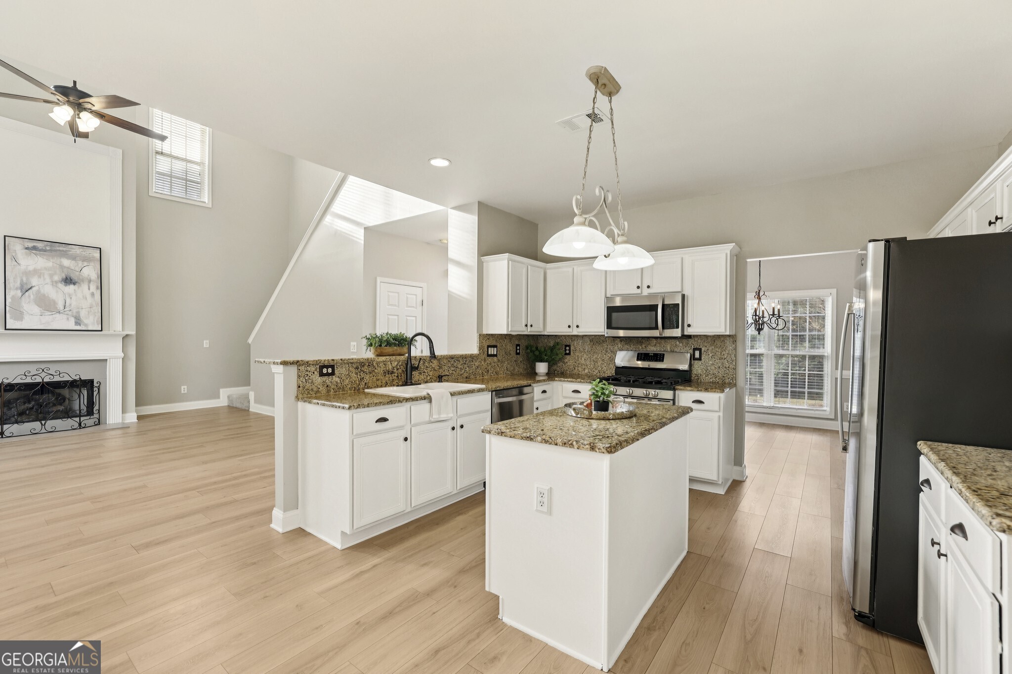 1090 Great Oaks Drive