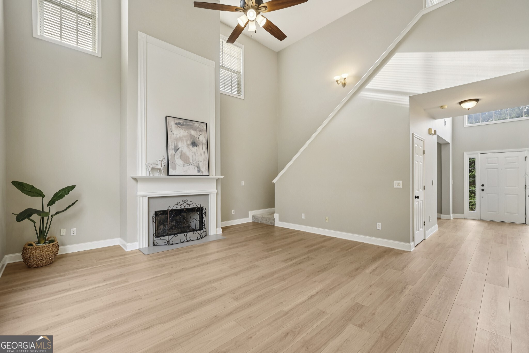 1090 Great Oaks Drive